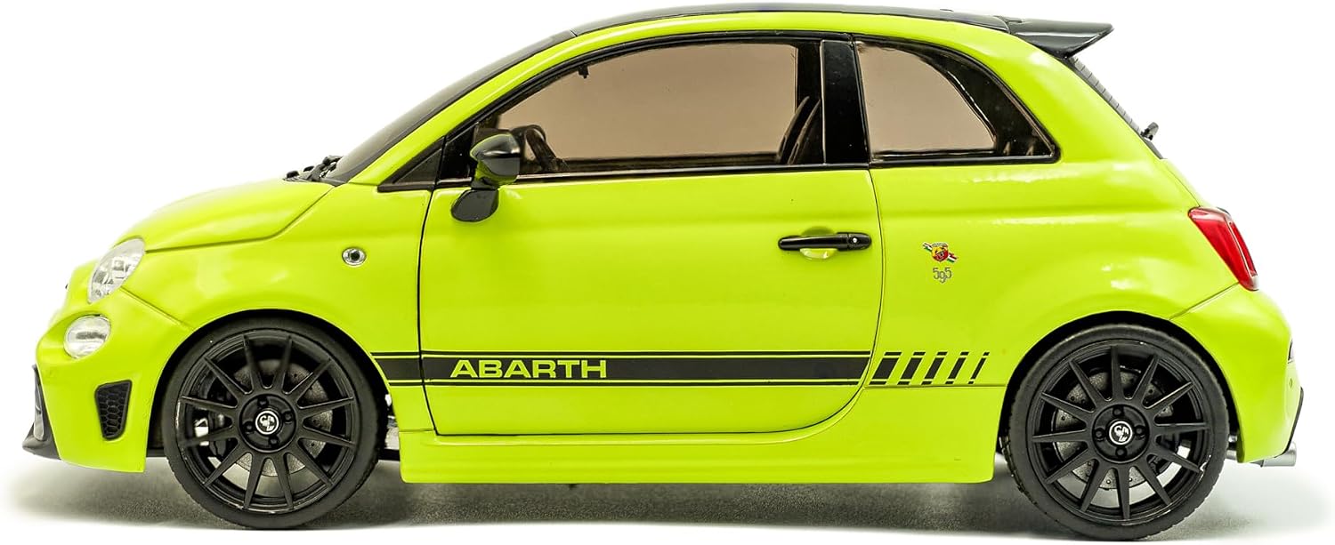 Solido 1:18 Scale Fiat F595 Abarth Verde Adrenalina 2023 Diecast Model Car S1811307