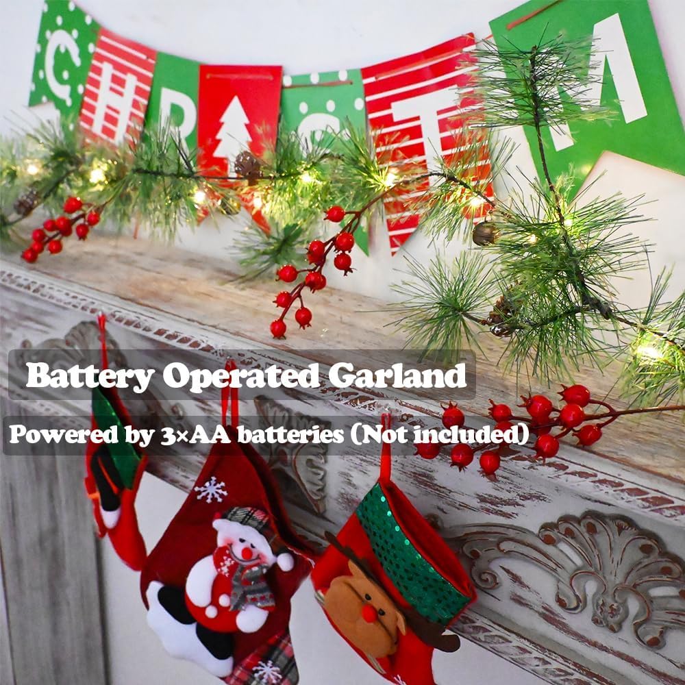 Guirlandes de Noël de 2 m avec 30 LED avec lumières - Guirlande de pin à piles - Guirlande de verdure artificielle - Décorations de Noël (baies rouges télécommandées + pommes de pin)