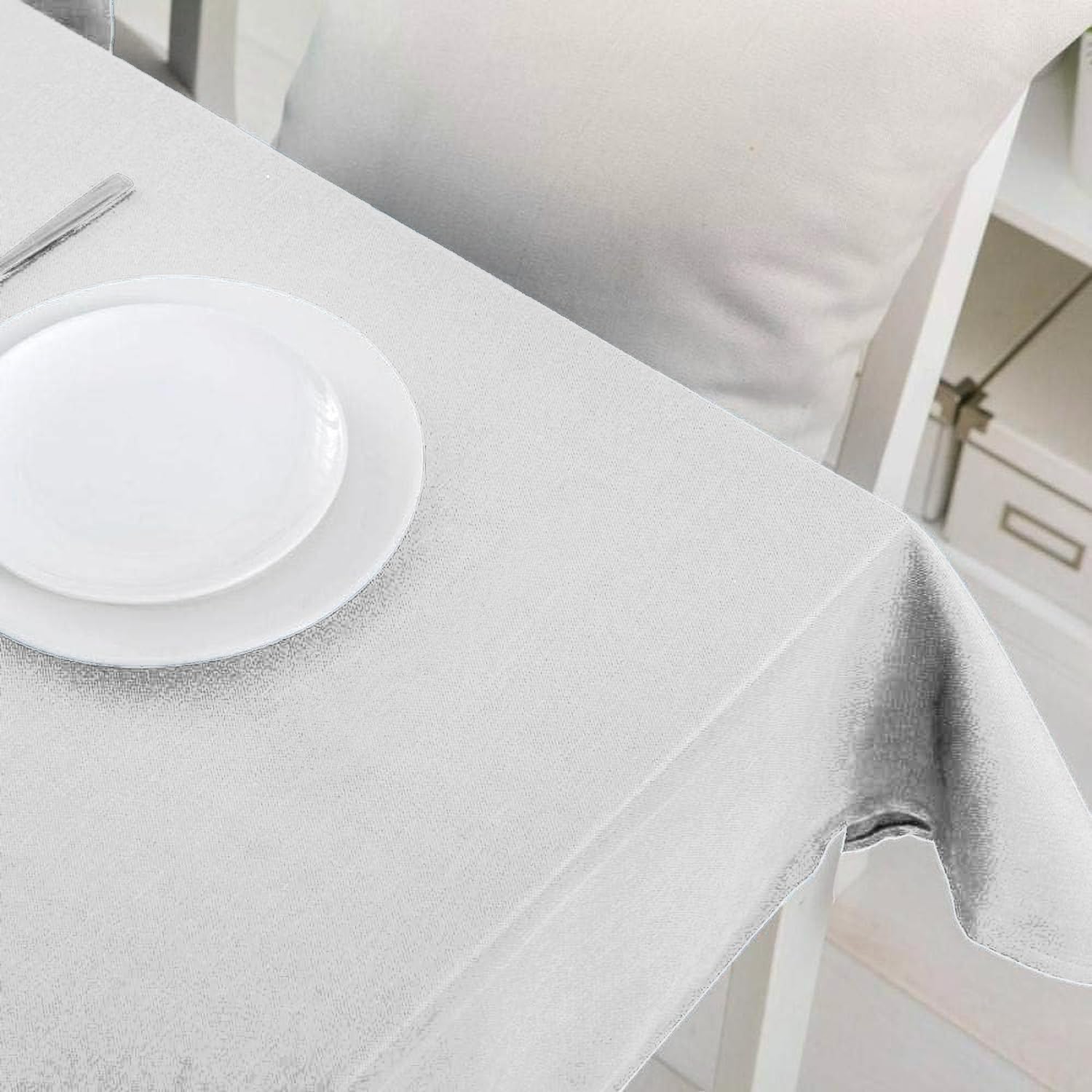 Avilia Juego de 100 Piezas de Mantel | Mantel desechable | Mantel Antimanchas | Mantel para Fiestas | Manteles para restaurantes | Mantel de Mesa | Mantel de TNT 100 x 100 cm, Blanco