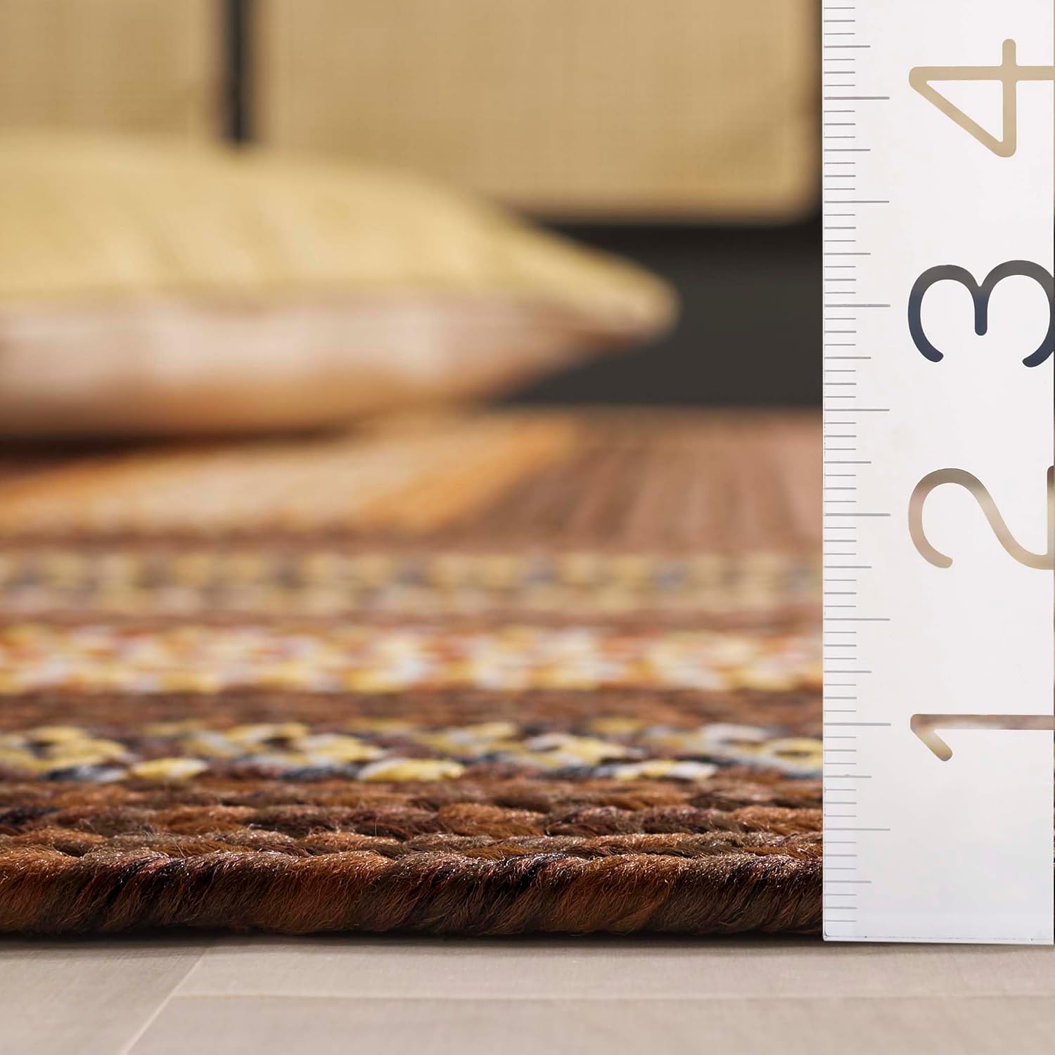 SAFAVIEH Washable Rug Outdoor Braided Collection - 6' x 9', Brown & Light Brown, Handmade & Reversible, Non-Shedding & Easy to Clean, Ideal for Patio, Backyard, Mudroom (BRD313T)