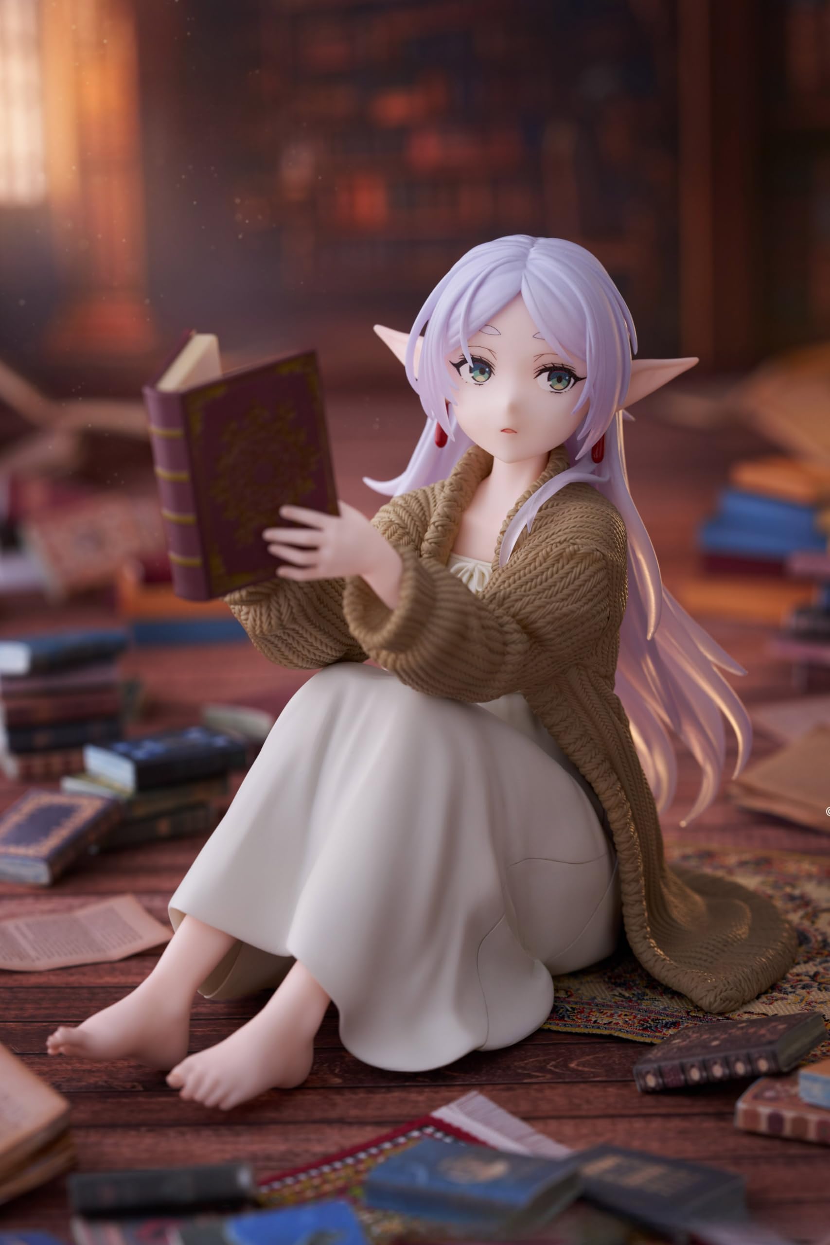 Amazon.co.jp: 葬送のフリ一レン Desktop Cute フィギュア フリーレン 