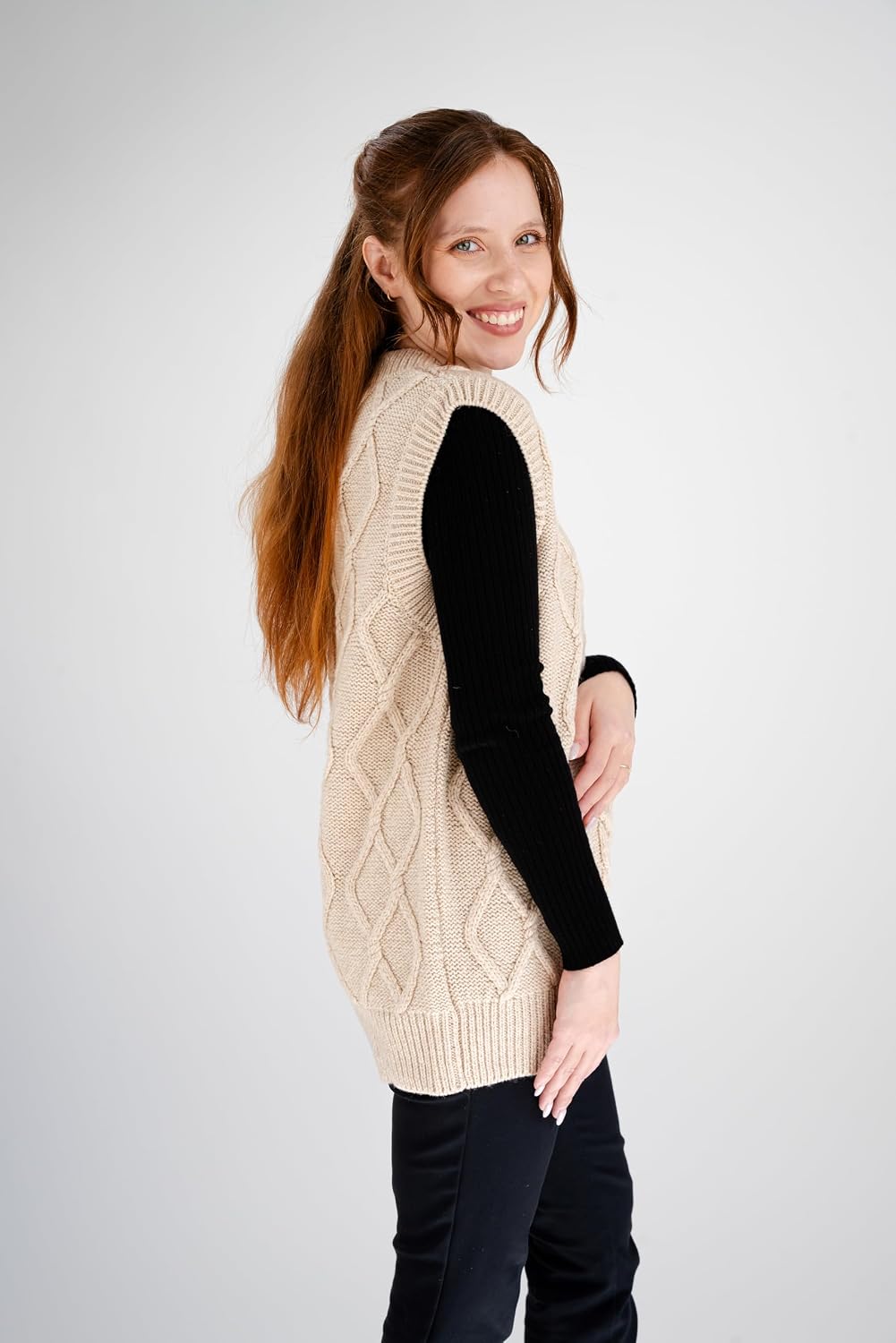 SAOL Womens V Neck Sweater Vest Oversized Cable Knitted Sleeveless Cardigan Sweater Wool Tops