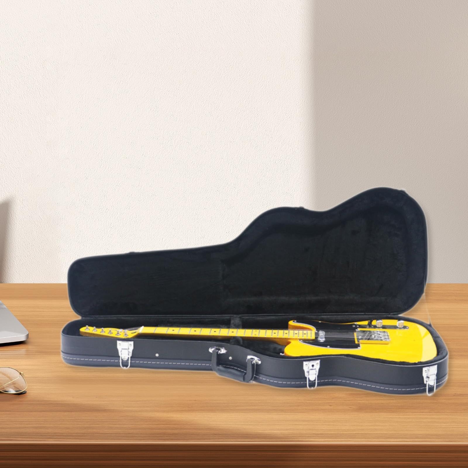 Custodia rigida per chitarra elettrica, antiurto, con scomparto portaoggetti per accessori, inclusi capotasti e cinghie. Custodia rigida per chitarra