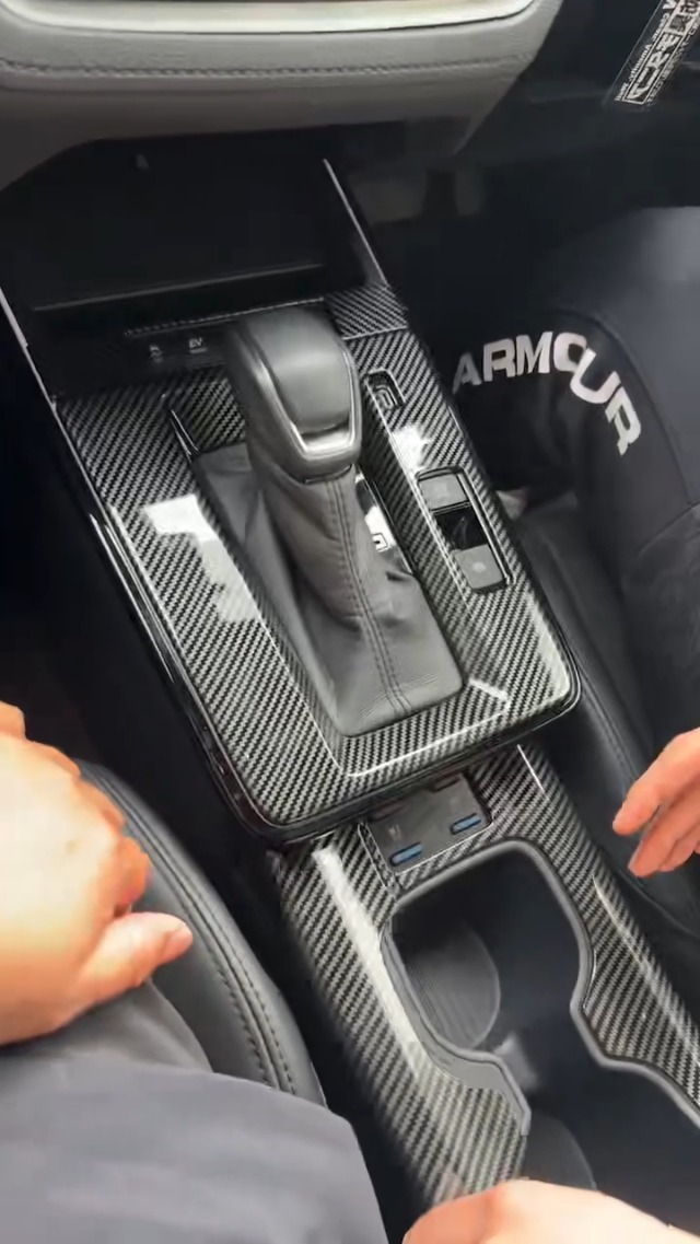 Amazon | UmeMart 新型 カローラクロス 10系 2025年5月～新型専用