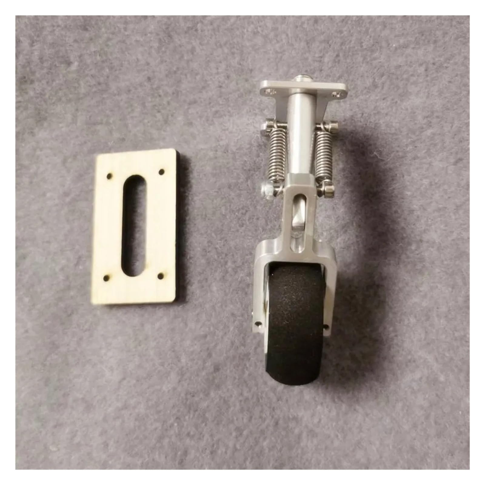 Conjunto de aleación de aluminio, tren de aterrizaje, resorte de correa retráctil con Base, rueda Spomge de 45mm for avión RC de ala fija(120mm)