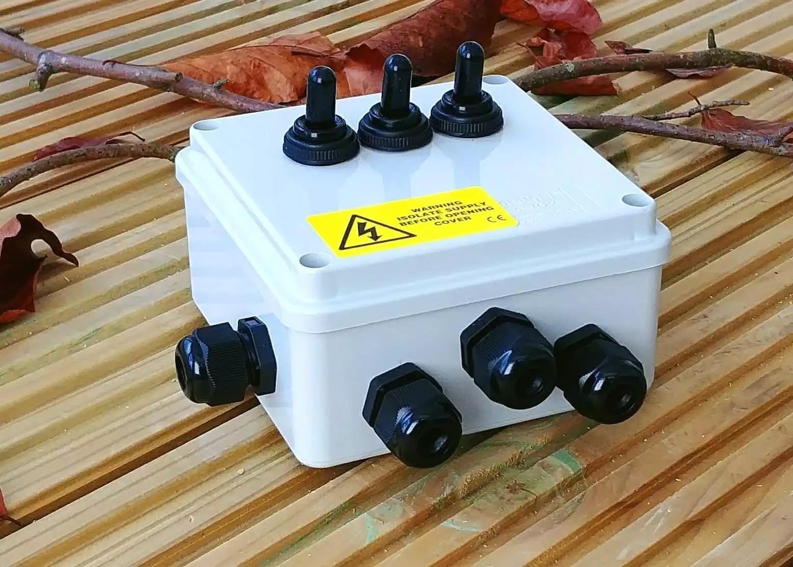 Toggle Switch Boxes for Ponds/Outdoor Lighting IP56 (3 Way)
