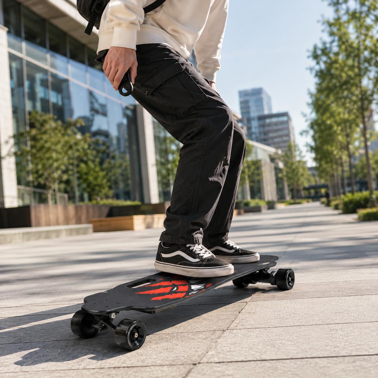 Elektro Longboard, Neues Elektrisches Skateboard mit LCD Remote, Dual Drive Output, 150 kg Belastung, 83 x 21 cm Ahorn-Deck, PU-Rollen, tragbares Board für Park und Campus B30km