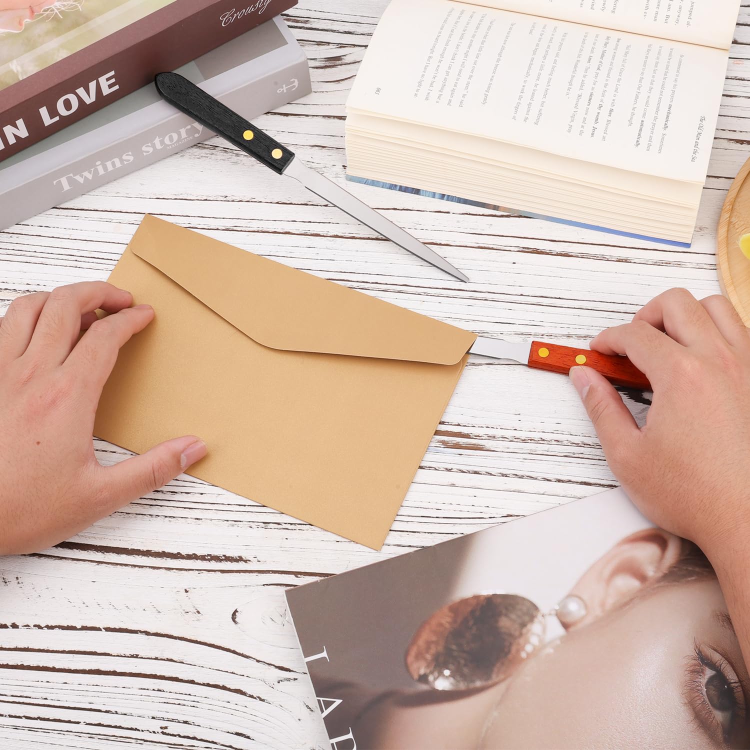 Lot de 2 Ouvre-Lettres en Acier Inoxydable avec Manche en Bois, Ouvre-Enveloppes Multifonctions
