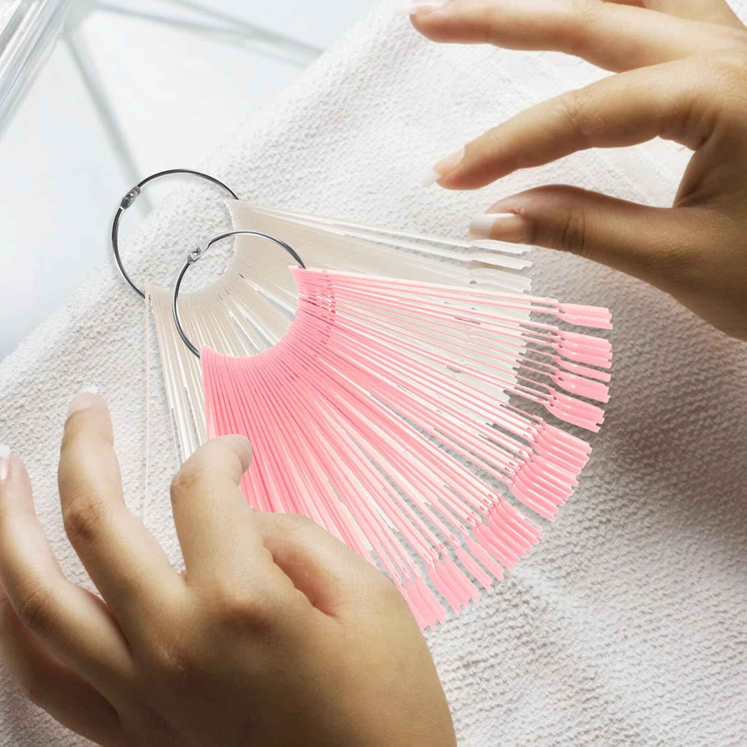 Wakauto Nail Art Display Tips Set 100 Fan-shaped Nail Polish Practice Boards with Iron Rings Natural and Pink Colors for Salon and Home Use