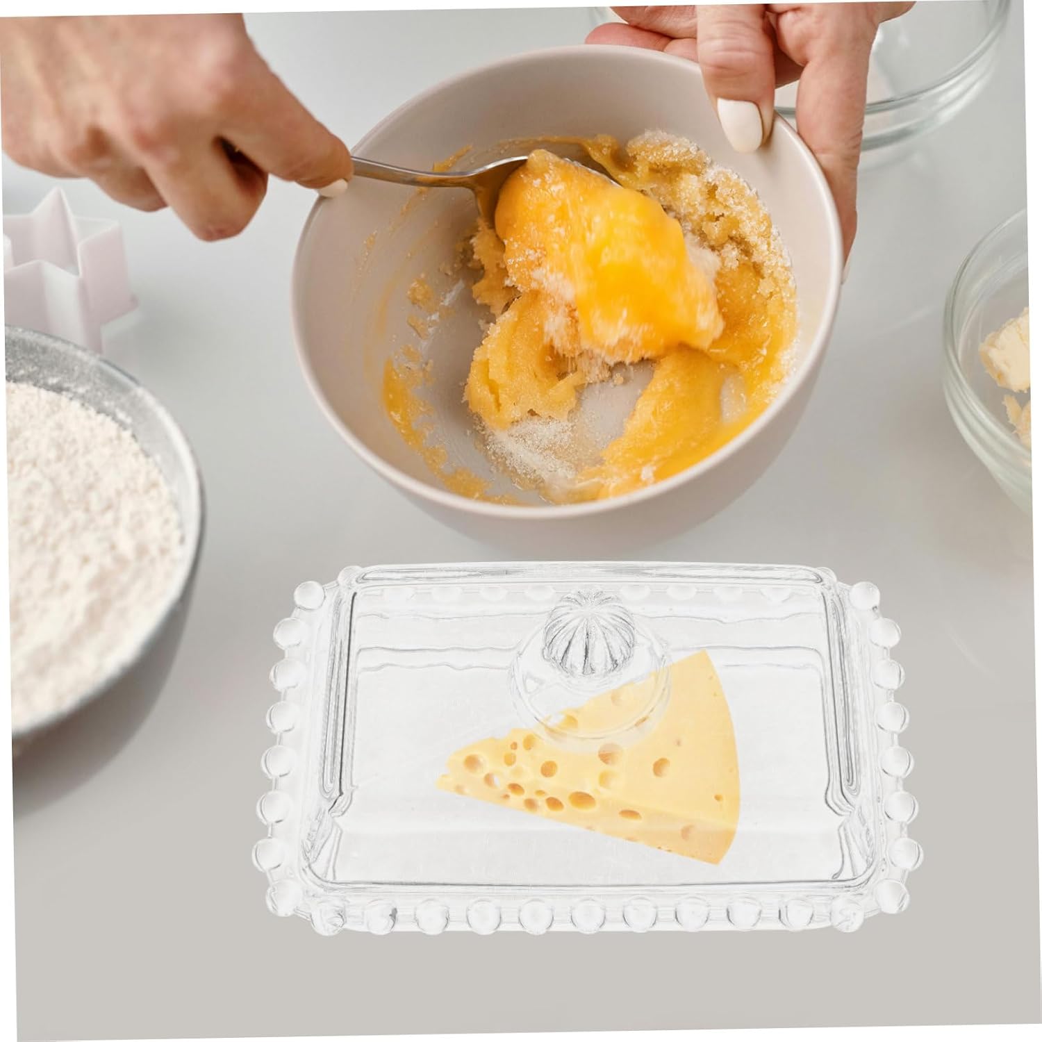Glass Butter Dish with Lid Dustproof Butter Keeper 9-inch for Kitchen Countertop Cream Cheese Holder with Pearl Edge