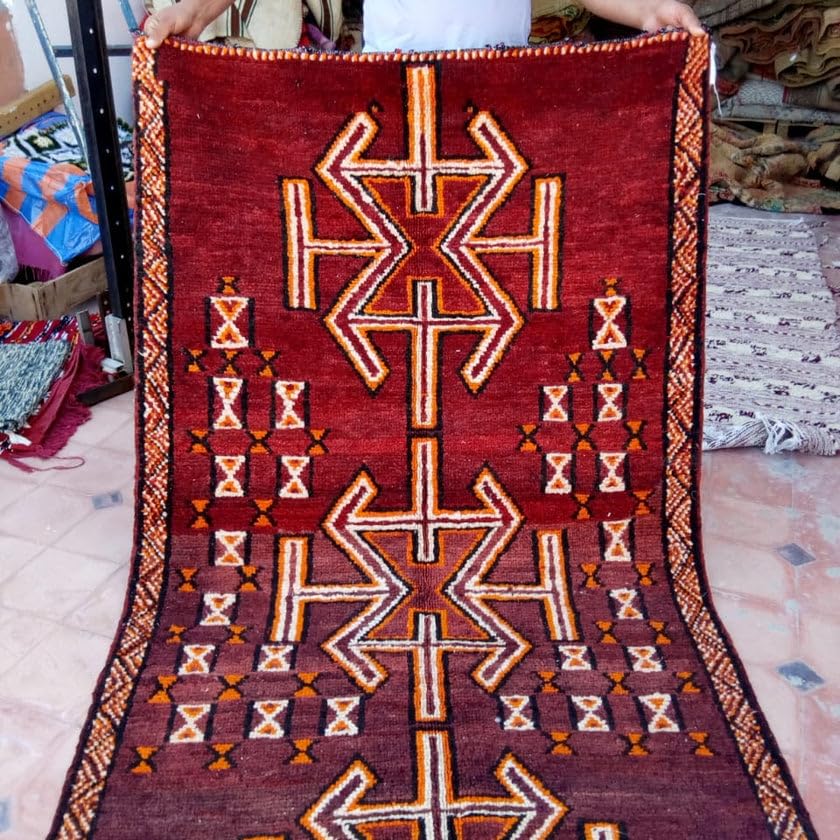 Générique Tifinagh Shop - Tapis Berbère Boujaad Authentique - Fait Main en Laine – 190 x 123 cm – Tapis Marocain Artisanal du Maroc