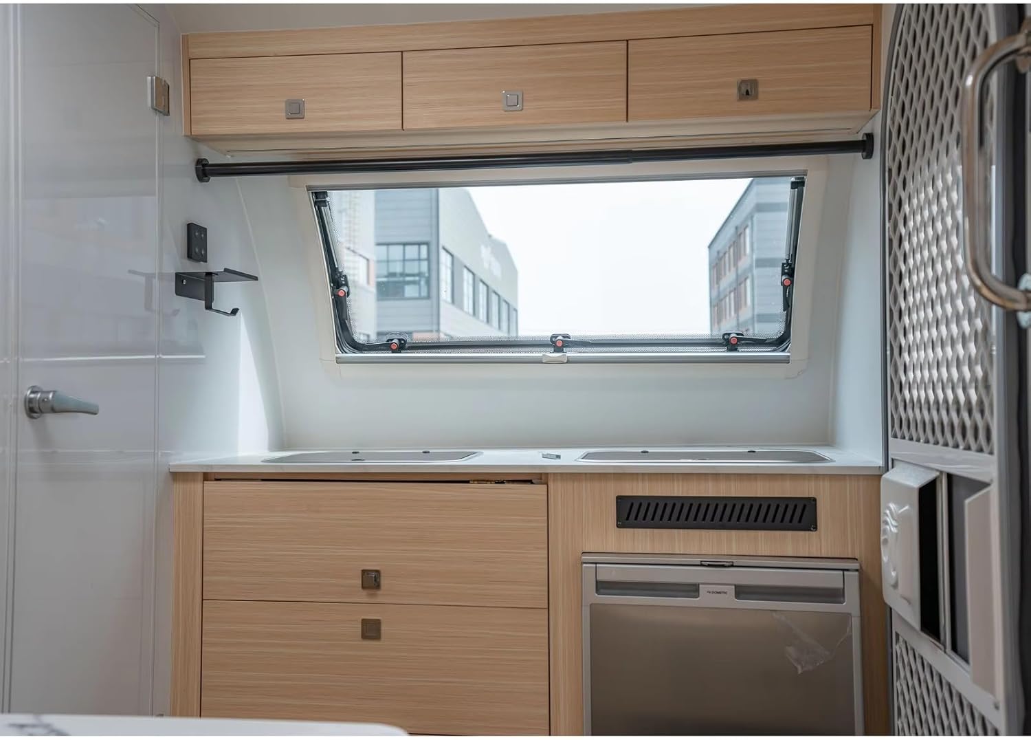 Mobile Camping Trailers for Sale, Equipped with Beds, Kitchens, and Tables, Suitable for Outdoor Living and Camping Trips