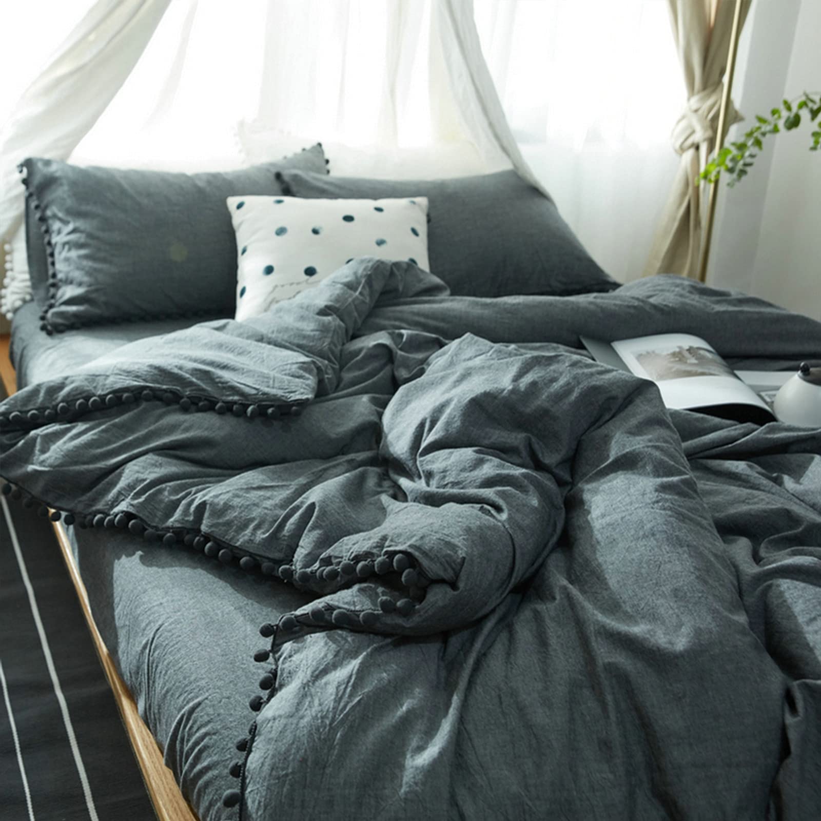 Housse de couette style moderne en coton lavé pour une chambre cocooning épurée