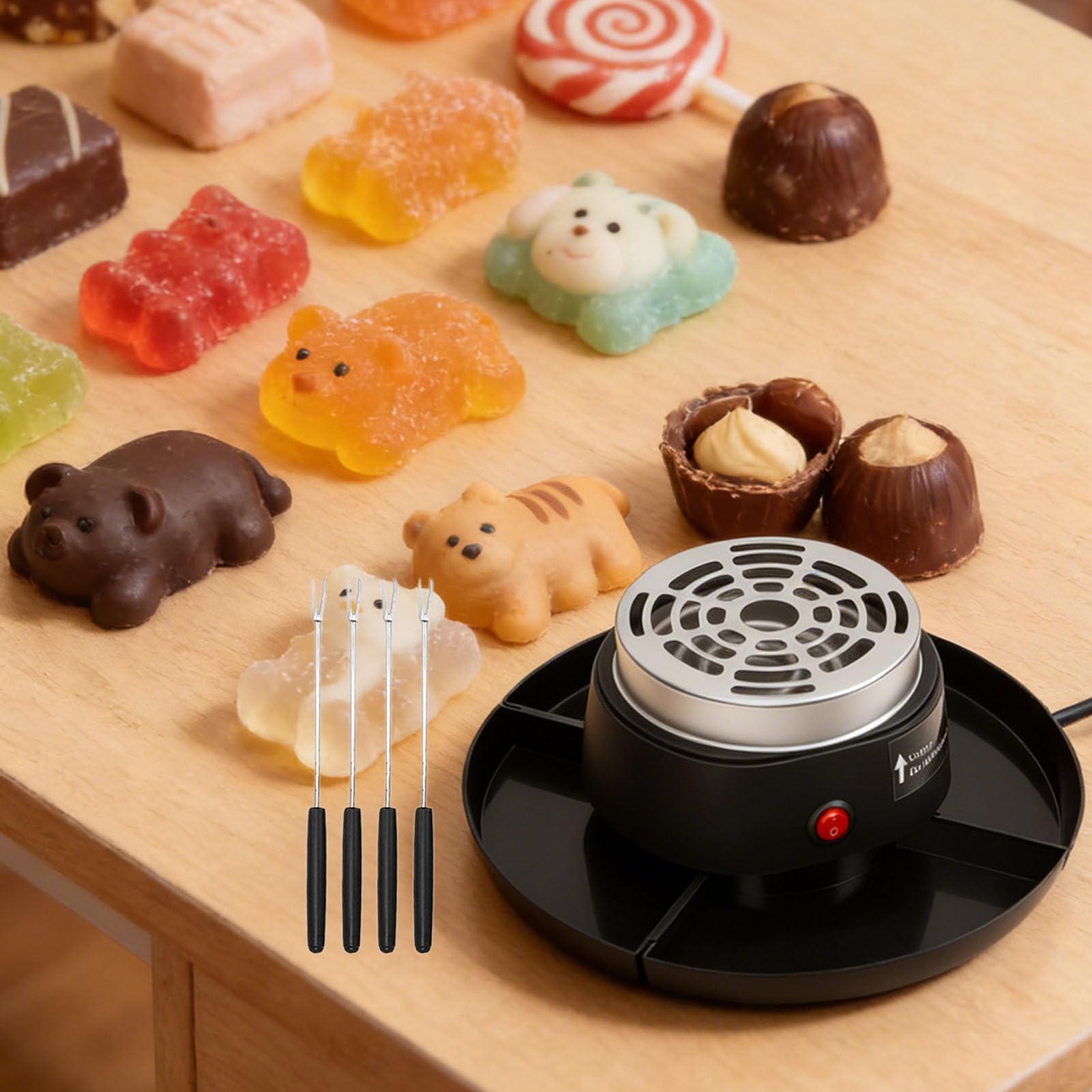 Qcwwy Smores Maker Kit de Mesa para Interiores, Estación Smores con 4 Tenedores para Asar, 4 Bandejas Desmontables, Tostador Eléctrico de Malvaviscos sin Llama, (Enchufe europeo 220V)