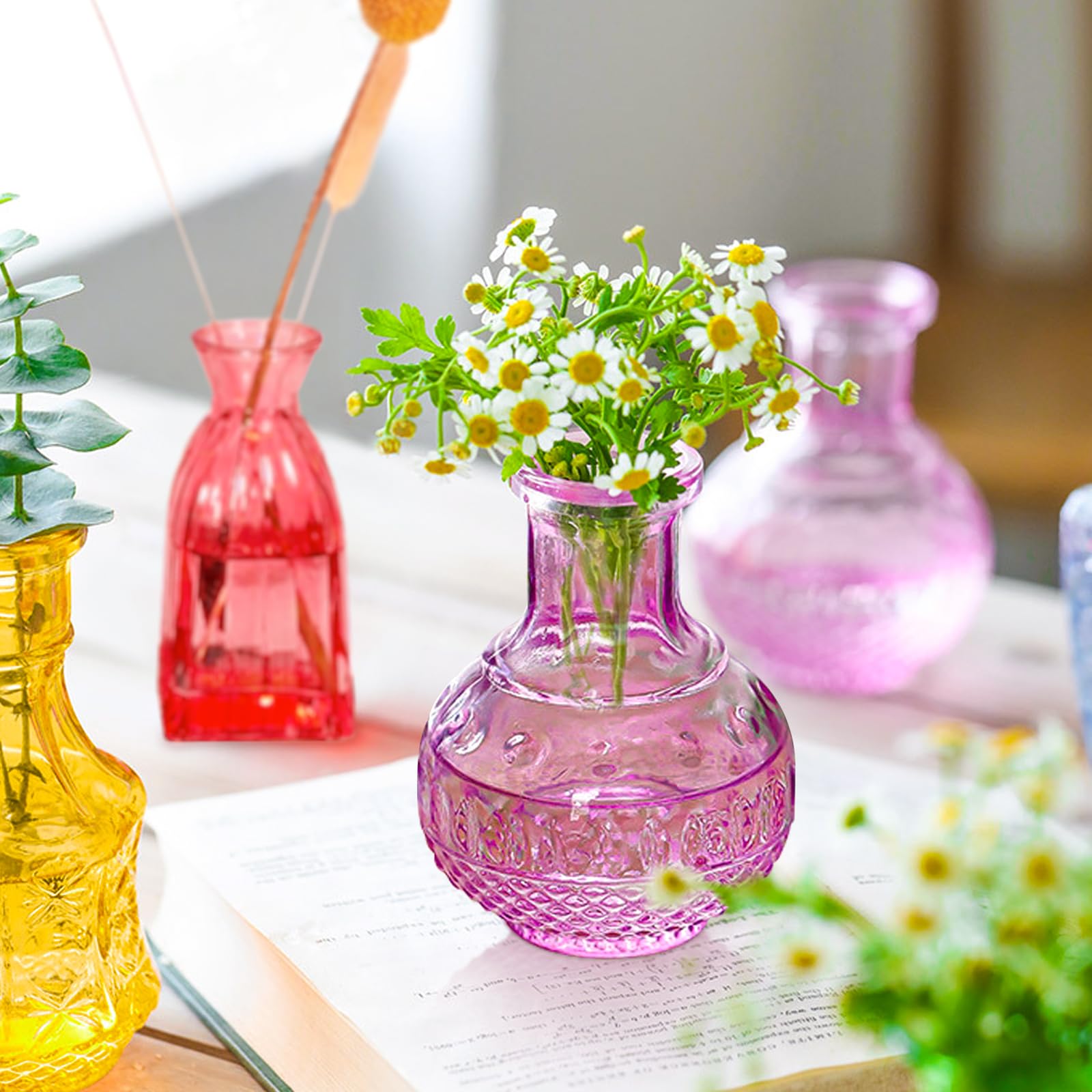 KOIUEYW Mini-Blumenvasen aus farbigem Kristallglas, Vintage-Stil, für Blumen, Tischdekoration, Hochzeiten, Wohndekoration und Partys, 24er-Set