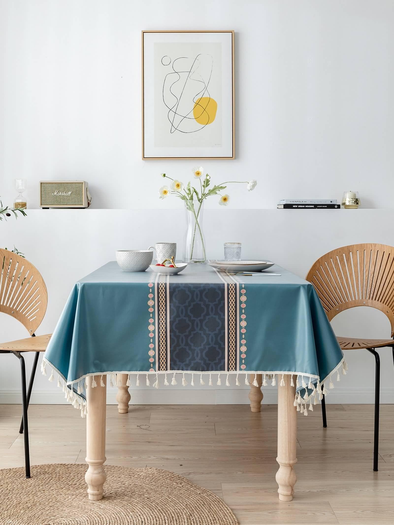 Nappe carrée lavable pour protéger la table des taches au quotidien 140x140