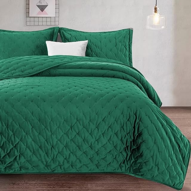 Oxford Homeware Quilted Bedspreads Crushed Velvet Bedding - Green Bedspread Double Bedding Set 3 Pcs Bed Spread + 2 Pillowcases Ultra Soft Bed Throw (220x240 cm)