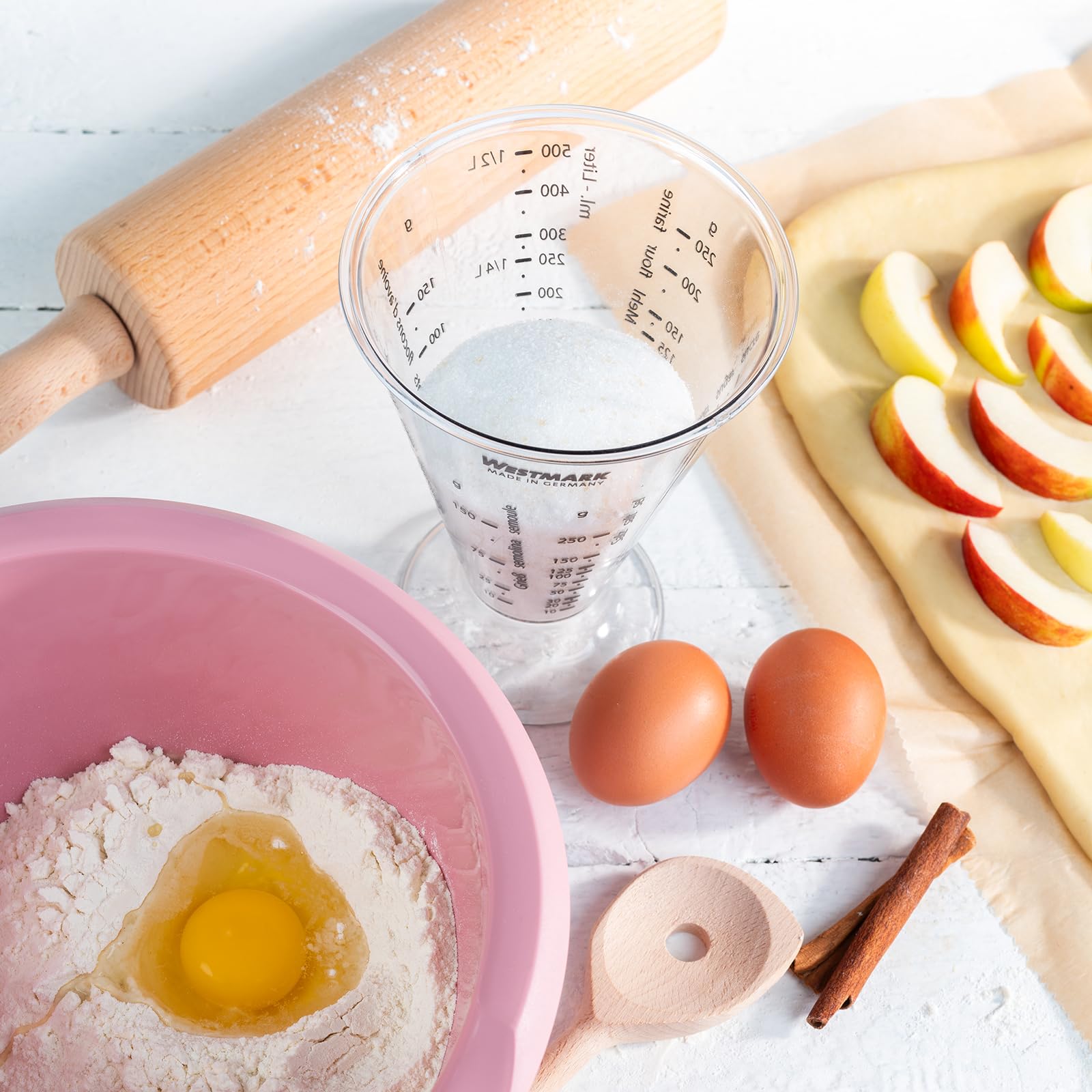 Dr. Oetker Maatbeker 500 ml, maatbeker van robuust kunststof, driehoekige maatbeker met veelzijdige schaalverdeling, ook internationale maataanduidingen, (afmetingen: 17x12,5x10,5 cm), (kleur: blauw