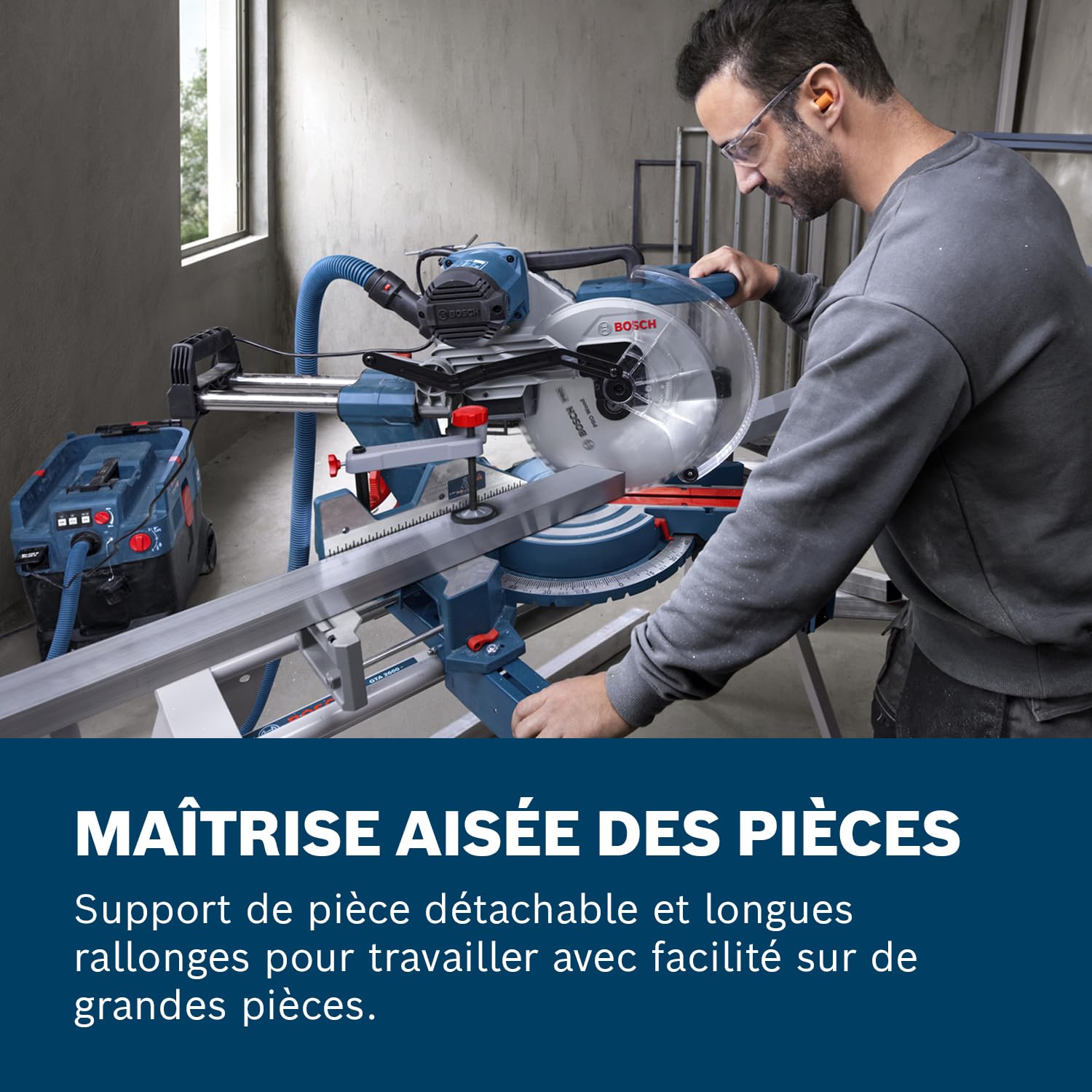 Bosch Professional Scie à onglets filaire GCM 340-305 D (inclus règle de mesure, serre-joint, sac à poussières, bloc de support, lame, clé de serrage)