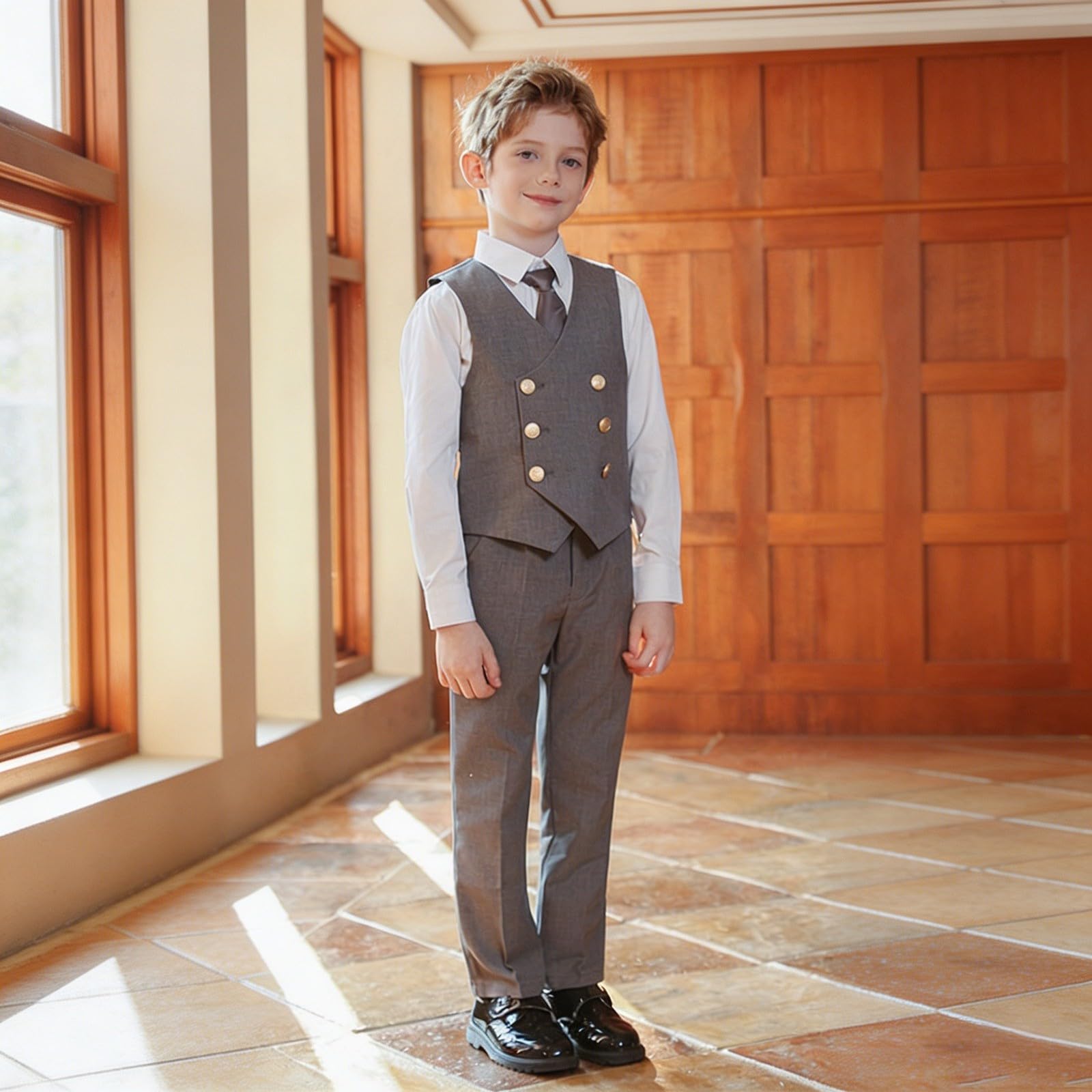 Einschulung Junge Outfit, Elegantes Schuloutfit für Jungen: Weste und Hose