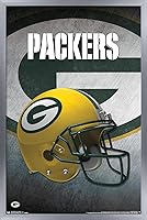 Vista 9 de Trends International NFL Green Bay Packers - Póster de pared con casco 16, 22.375 x 34 pulgadas, versión enmarcada negra