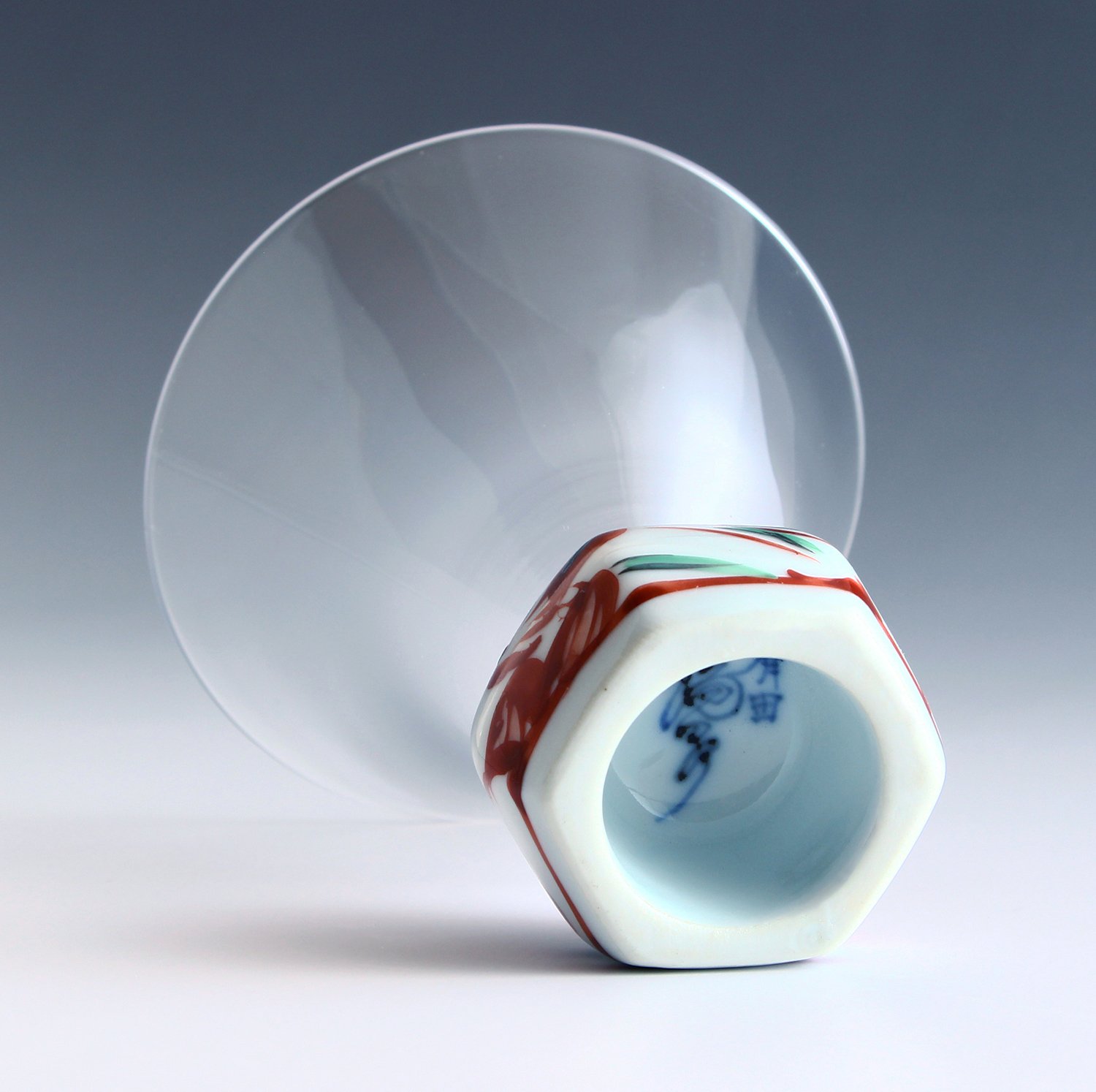 Amazon.com: 有田焼浪漫Glass Sake Glass Hex 赤絵11th Pointed
