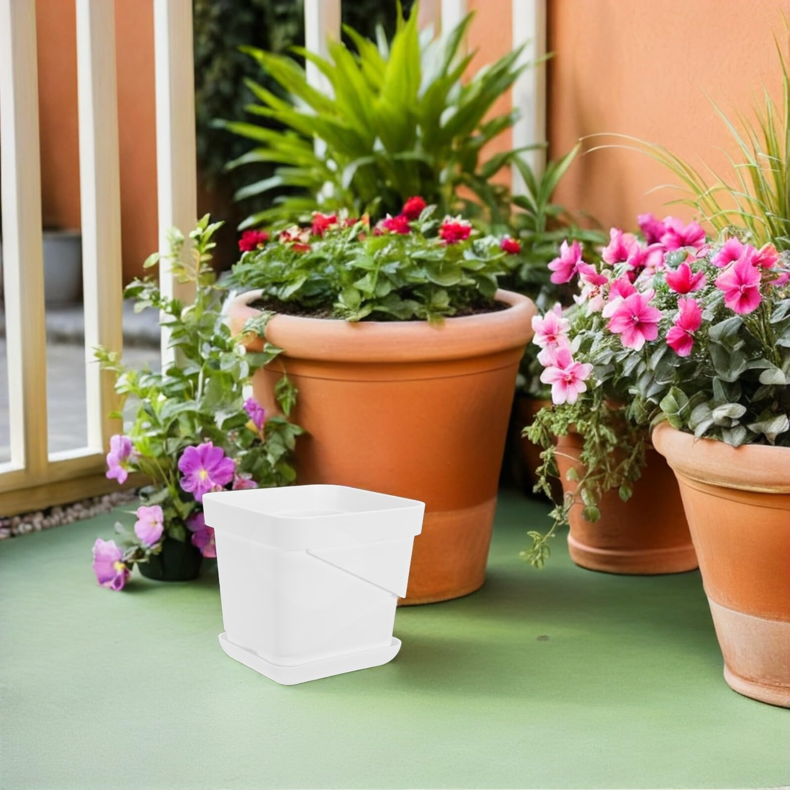 Lurrose Lot de 6 Pots Pots de Pépinière Carrés en Plastique Blanc 12 CM Drainage et Plateau Maison pour Succulentes Cactus et Semis Polyvalents pour Jardin Intérieur et Balcon