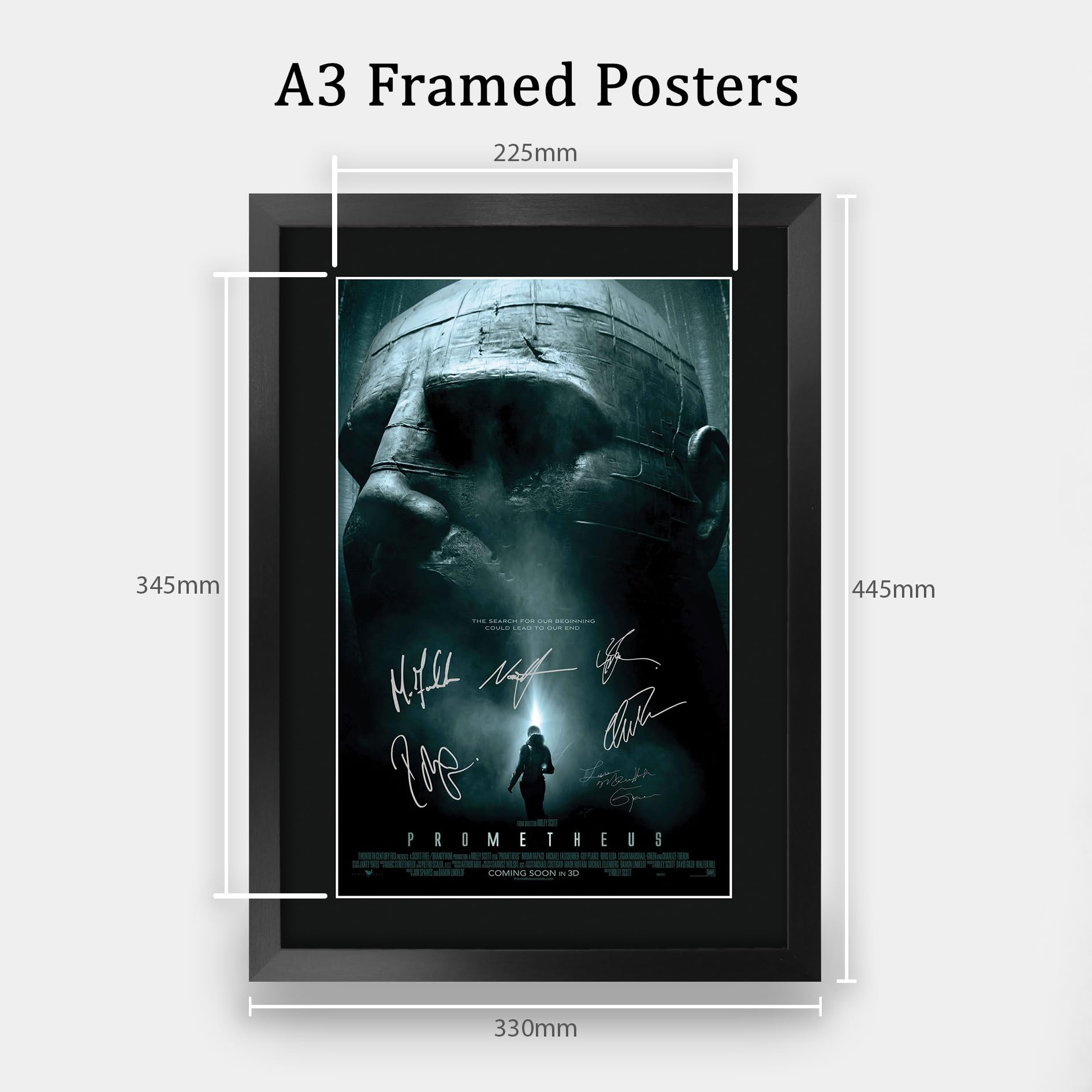 HWC Trading Prometheus Geschenke Geduckter Poster Signiertes Autogramm Foto für Fans von Film Memorabilien - A3 Gerahmt