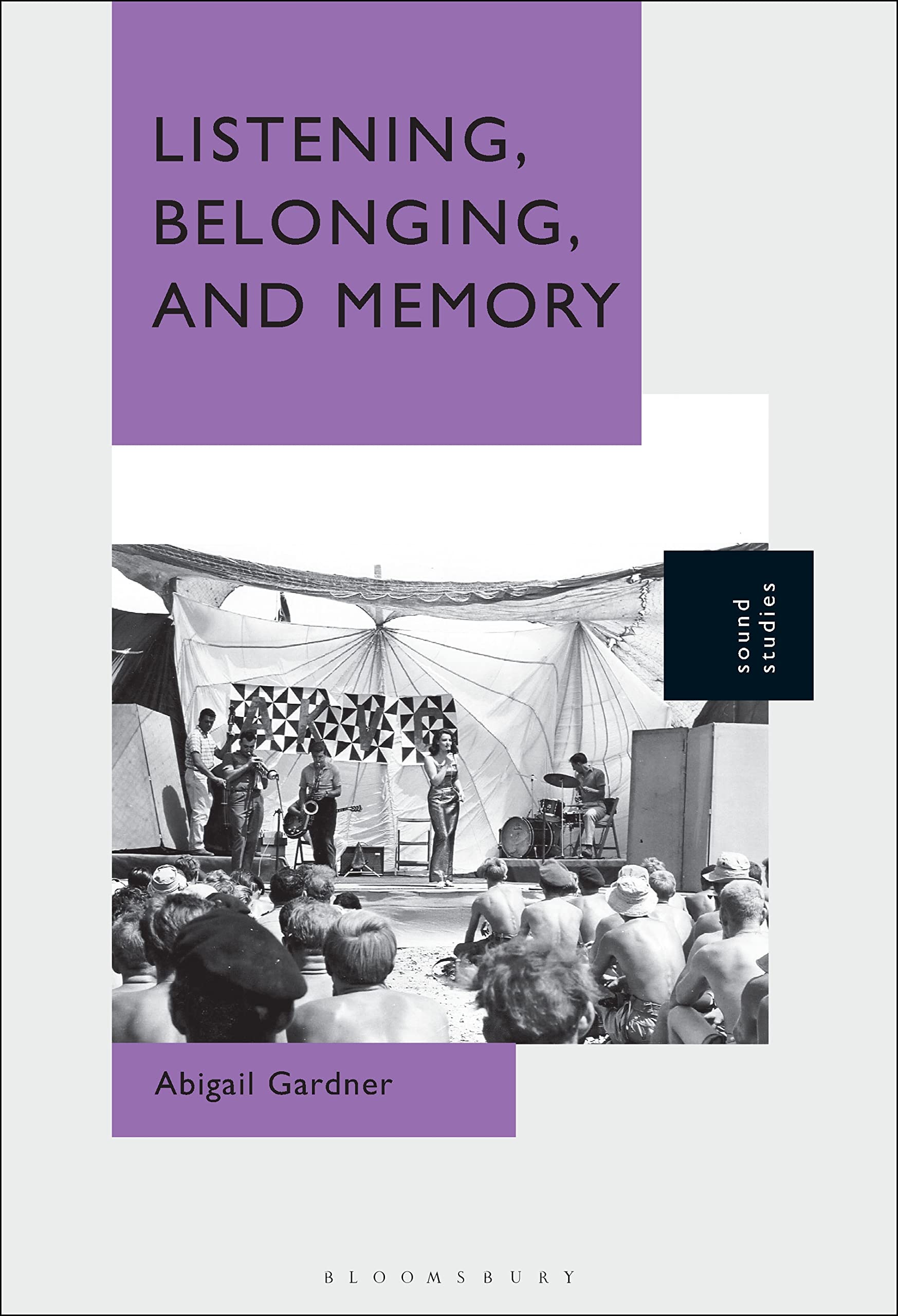 Listening, Belonging, and Memory Essai sociologique mémoire collective et exil