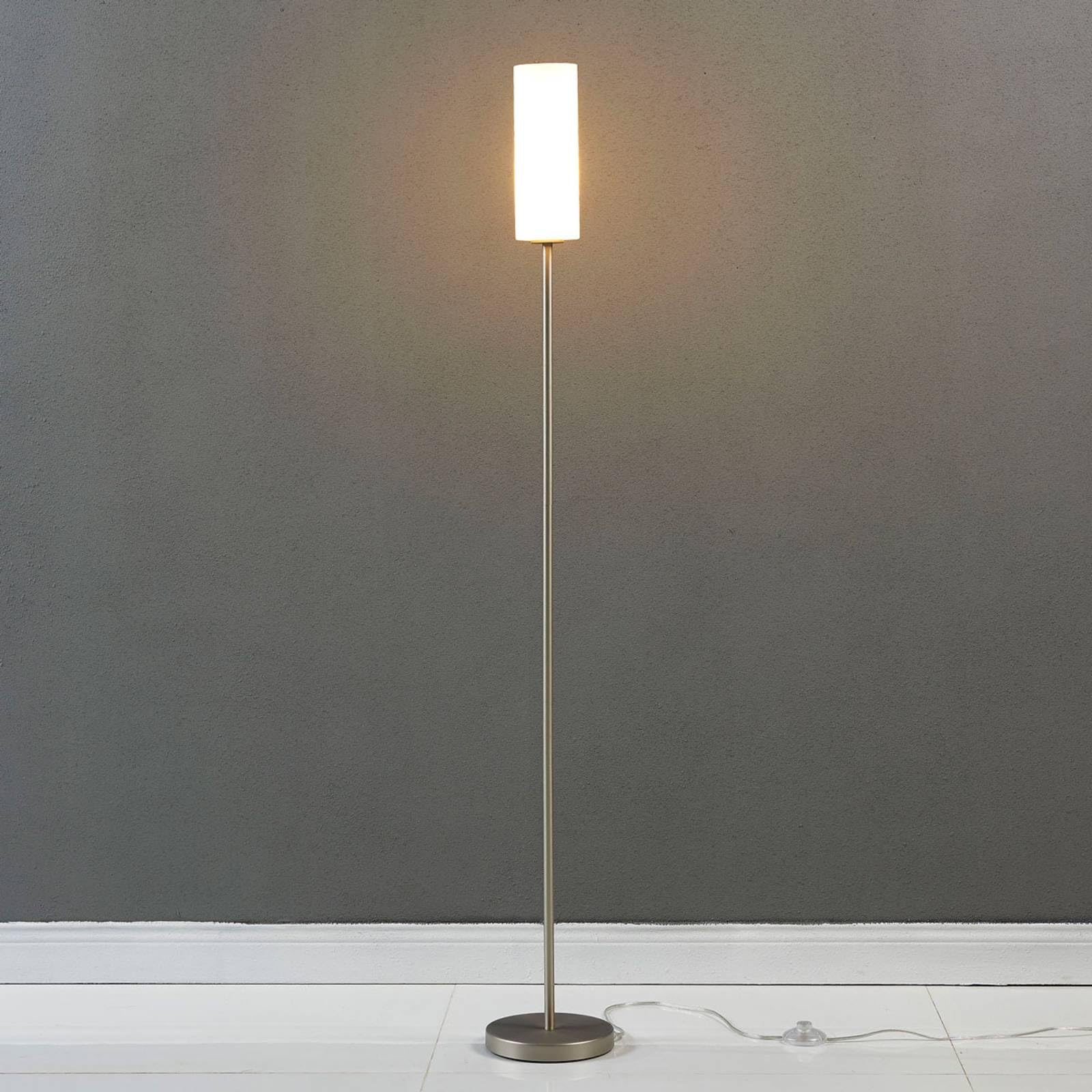 Lindby Stehlampe Vinsta (Modern) in Weiß aus Glas (1 flammig, E27) - Stehleuchte Standleuchte Floor Lamp Wohnzimmerlampe Wohnzimmerleuchte