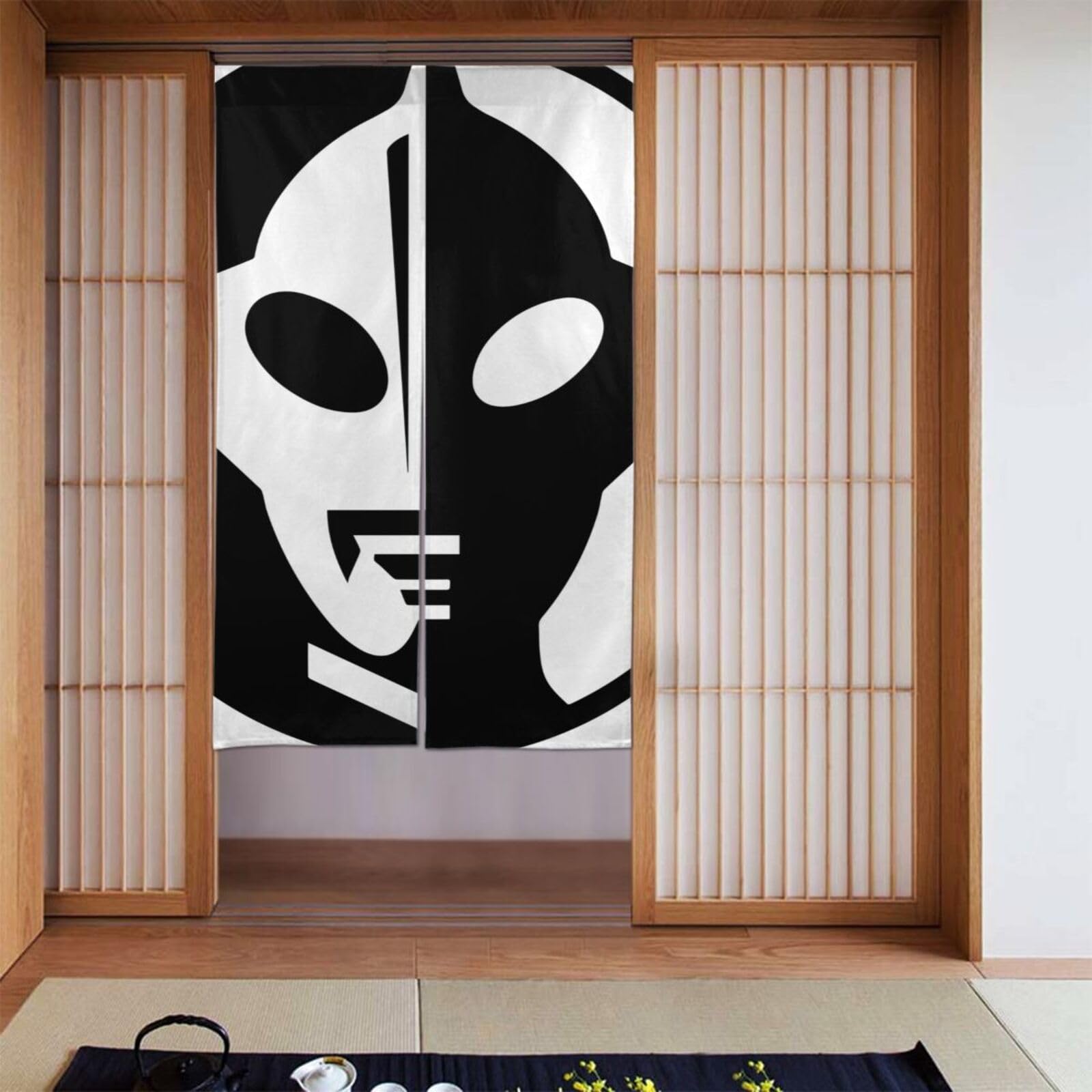 ウルトラマン」高級暖簾（非売品・新品）