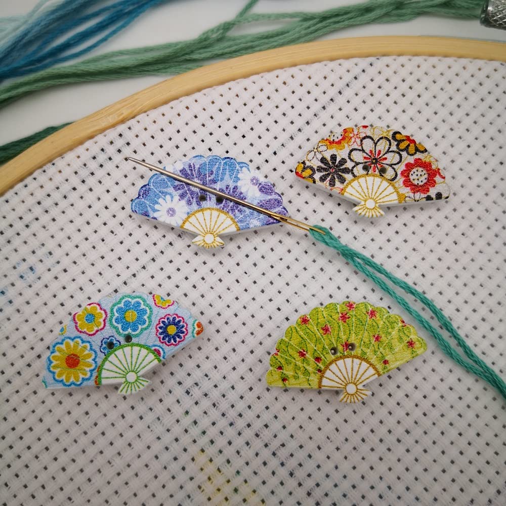 4 Pieces Fan Needle Minder Magnet Cross Stitch,Magnetic Needle Holder for Cross Stitch, Sewing, Embroidery and Needlework Accessories, Colored Wood Chips