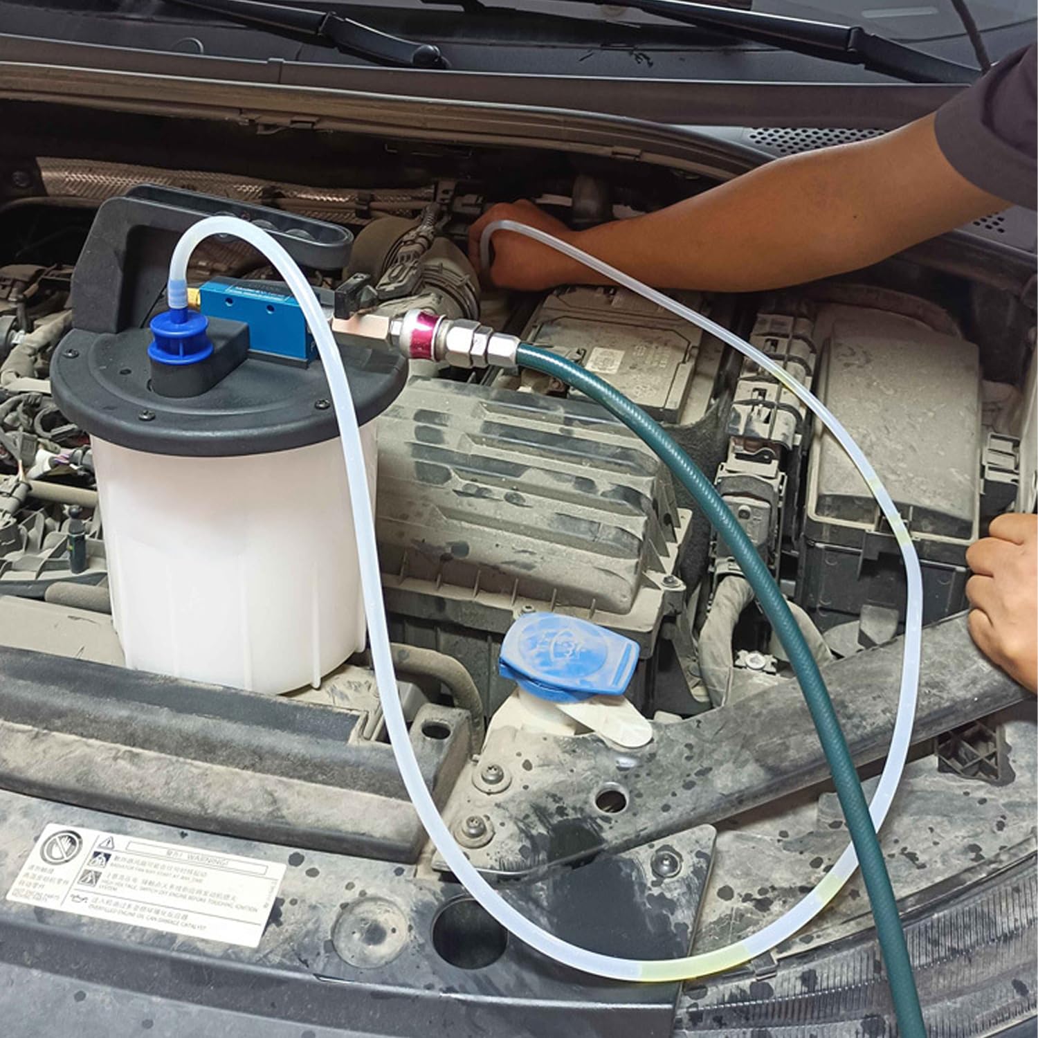 Macchina Sostituzione Liquido Freni 3L - Sistema Automatico per Auto e Moto, Kit Universale con 18 Adattatori, Design Compatto Senza Perdite