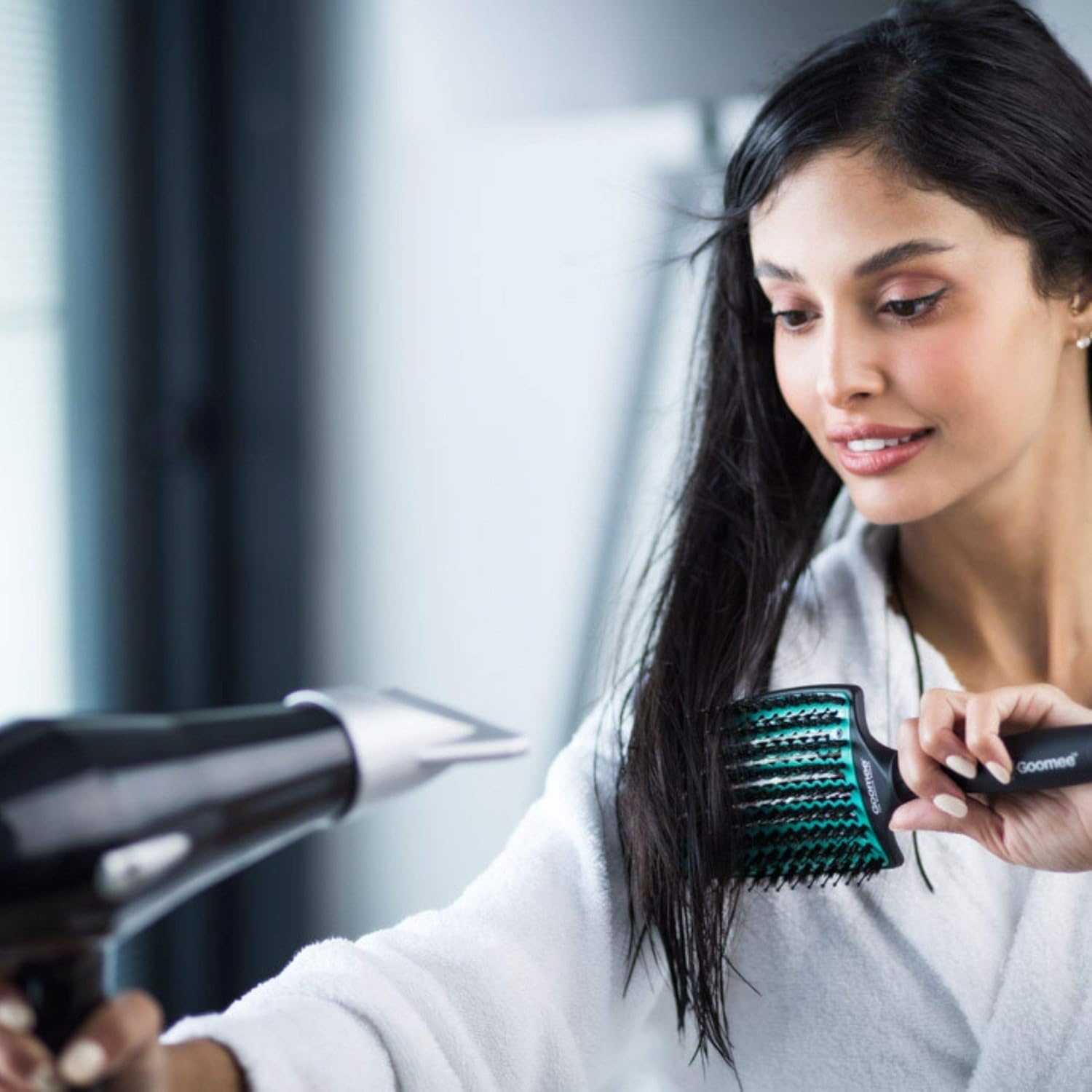 Goomee Straight and Curly Hair Detangler Brush – Detangling Brush with Nylon and Boar Bristles for Soft, Smooth, and Shiny Hair – Dry and Wet Detangle Brush with Vents for Fast Drying (Large, Green)