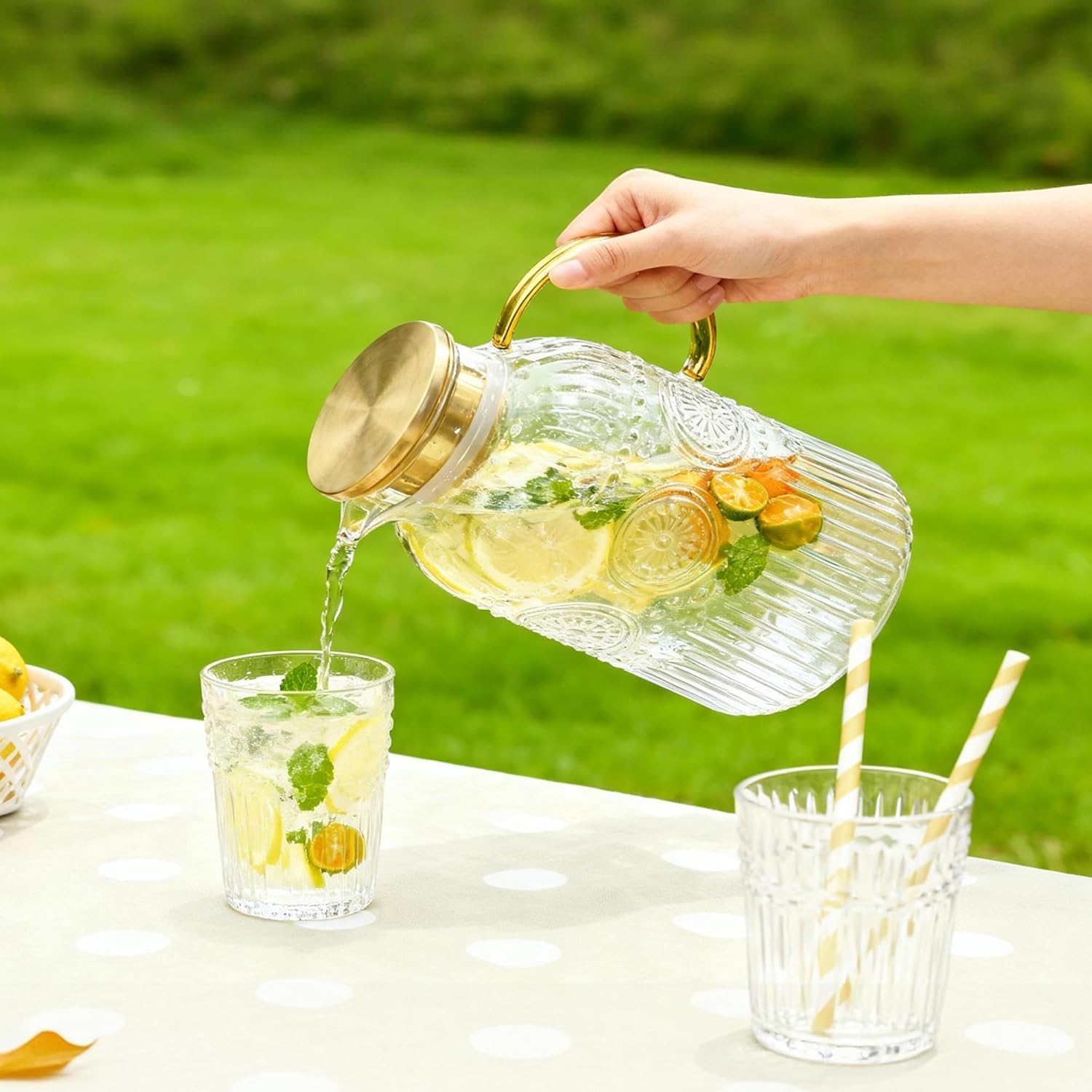 Amzcku Glass Pitcher with Lid, 1 Gallon/128 oz Vintage Water Pitcher,Water Carafe for Cold Brew, Coffee, Lemonade, Iced Tea,Beverage, Heat Resistant Water Glass Jug 1Pack