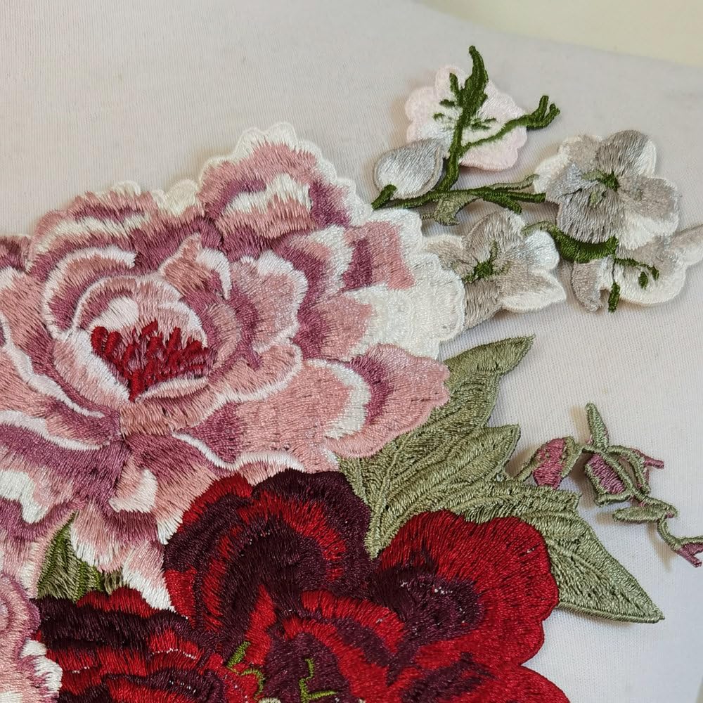 2pcs Beautiful Flowers Embroidered Sew on Applique Patches