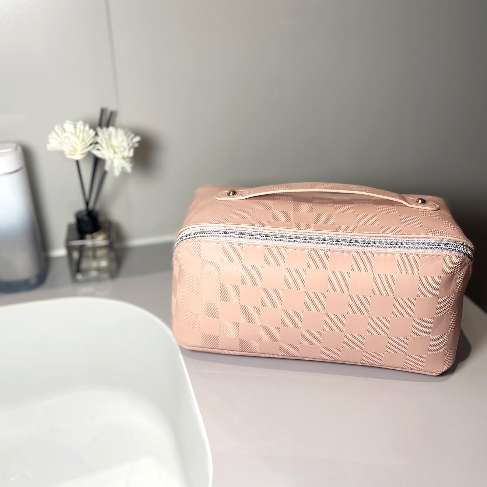 Reise-Make-up-Tasche, Kosmetik-Organizer mit breiter Öffnung und Trennwand, Kulturbeutel aus PU-Leder mit 2 Mini-Aufbewahrungstaschen, Pink, Kosmetik-Organizer mit mehreren Fächern und breiter