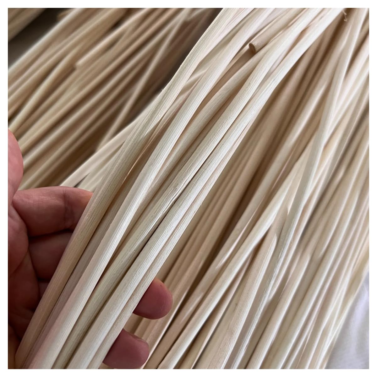 Yldessm&EU Materiale for Tessitura semicircolare in Canna di Rattan Naturale da 500 g for la creazione di cestini for sedie Fai da Te, Kit di Riparazione in Vimini(Round-2.5mm)