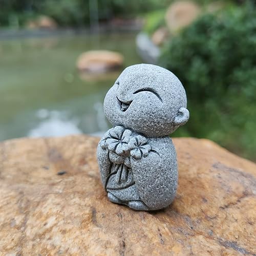Miniatura 4 de livelyfish Estatua de monje rezando de Bosatsu de Buda japonés, bosatsu, Feng Shui, piedra arenisca felizsonriente, adorno en miniatura para pecera,