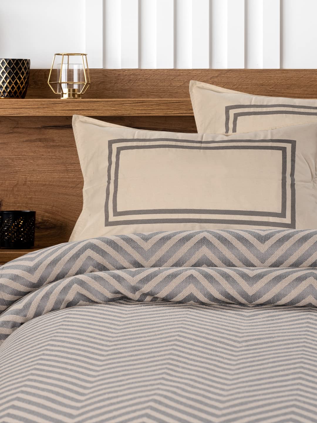 Saral Home Soft Cotton King/Queen Chevron Designer Breathable & Wrinkle Free Bedsheet for Double Bed- 1 King Size Bedsheet with 2 Pillow Covers (Grey,100"X108") (B09XDZXJG3) Amazon Price History, Amazon Price Tracker
