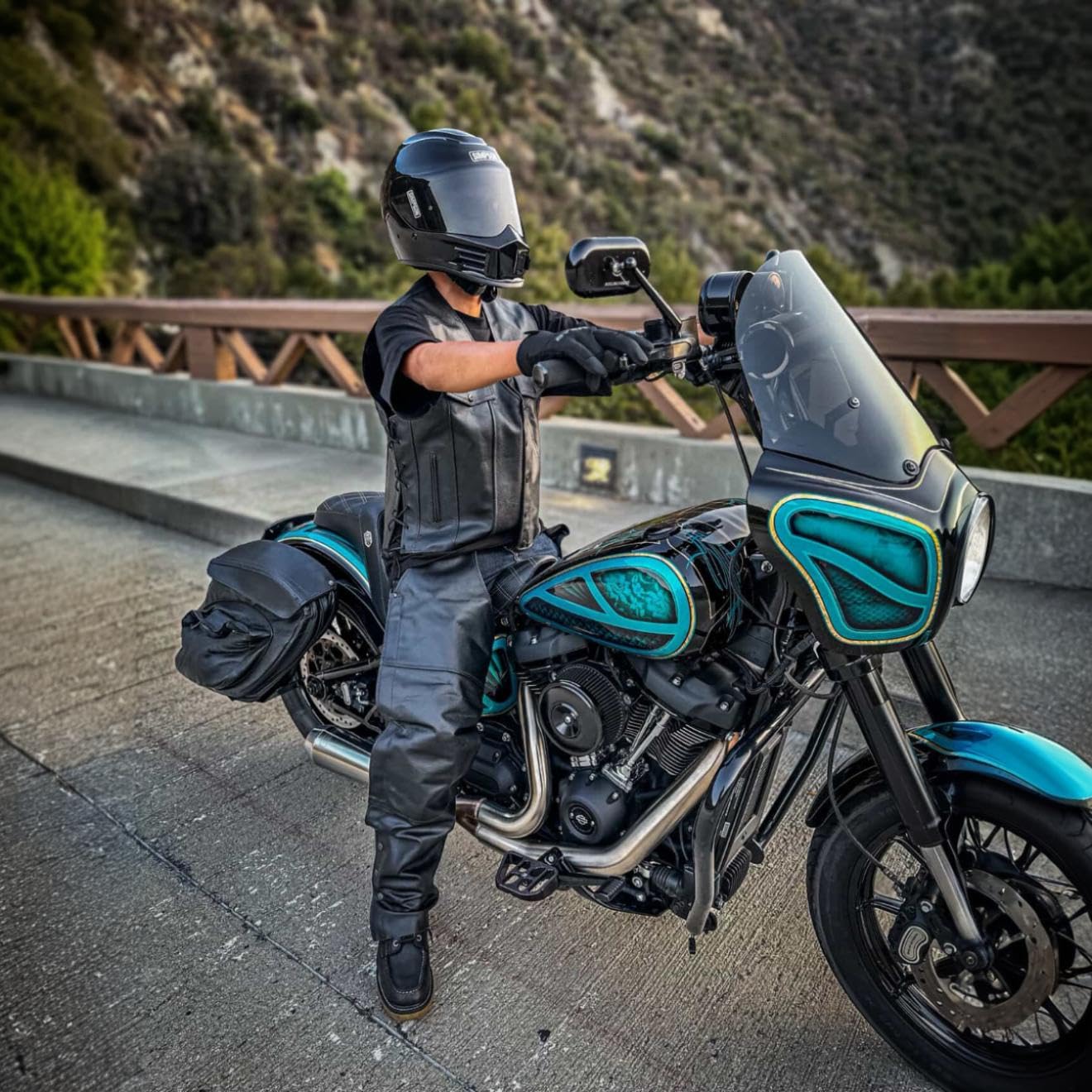 BYKR Gambali da moto in pelle per uomo e donna, pantaloni da cowboy da equitazione, stile vintage, pantaloni regolabili in vita e lunghezza