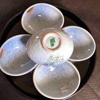 有田焼 陶器 35000円相当の品 直径20.5cm 希少 美品 高級品 有田焼 陶器 35000円相当の品 直径20.5cm 希少 美品 高級品