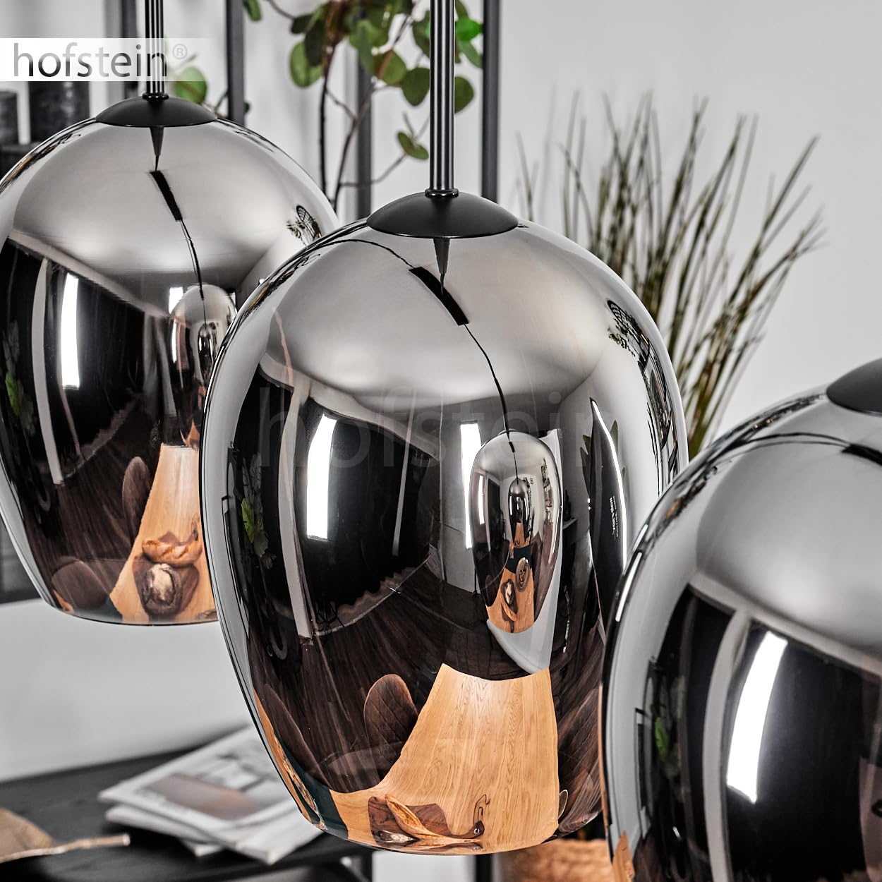 Pendelleuchte Vevino, Pendellampe aus Metall/Glas in Schwarz/Chromfarben, Leuchte im modernen Retro/Vintage-Design mit Schirmen aus Glas (Ø 20 cm), Höhe max. 132 cm, 3 x E27, ohne Leuchtmittel