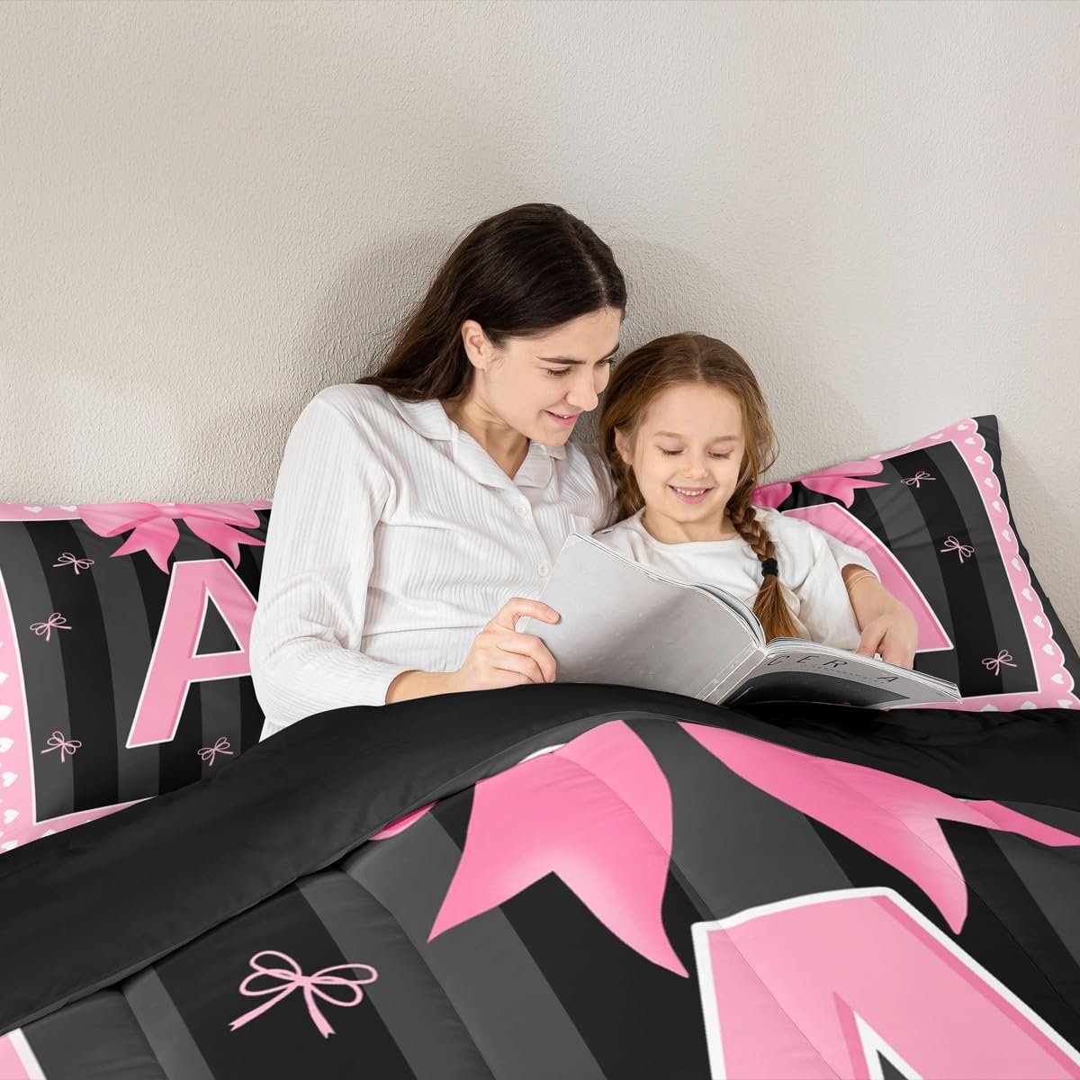 jejeloiu Kinder-Bettwäsche-Set mit rosa Schleife, personalisierbarer Buchstabe A, ultraweiche Steppdecke, Schmetterlingsknoten, Prinzessinnen-Bettdecke, Initialbuchstabe A, Schlafzimmer-Dekor