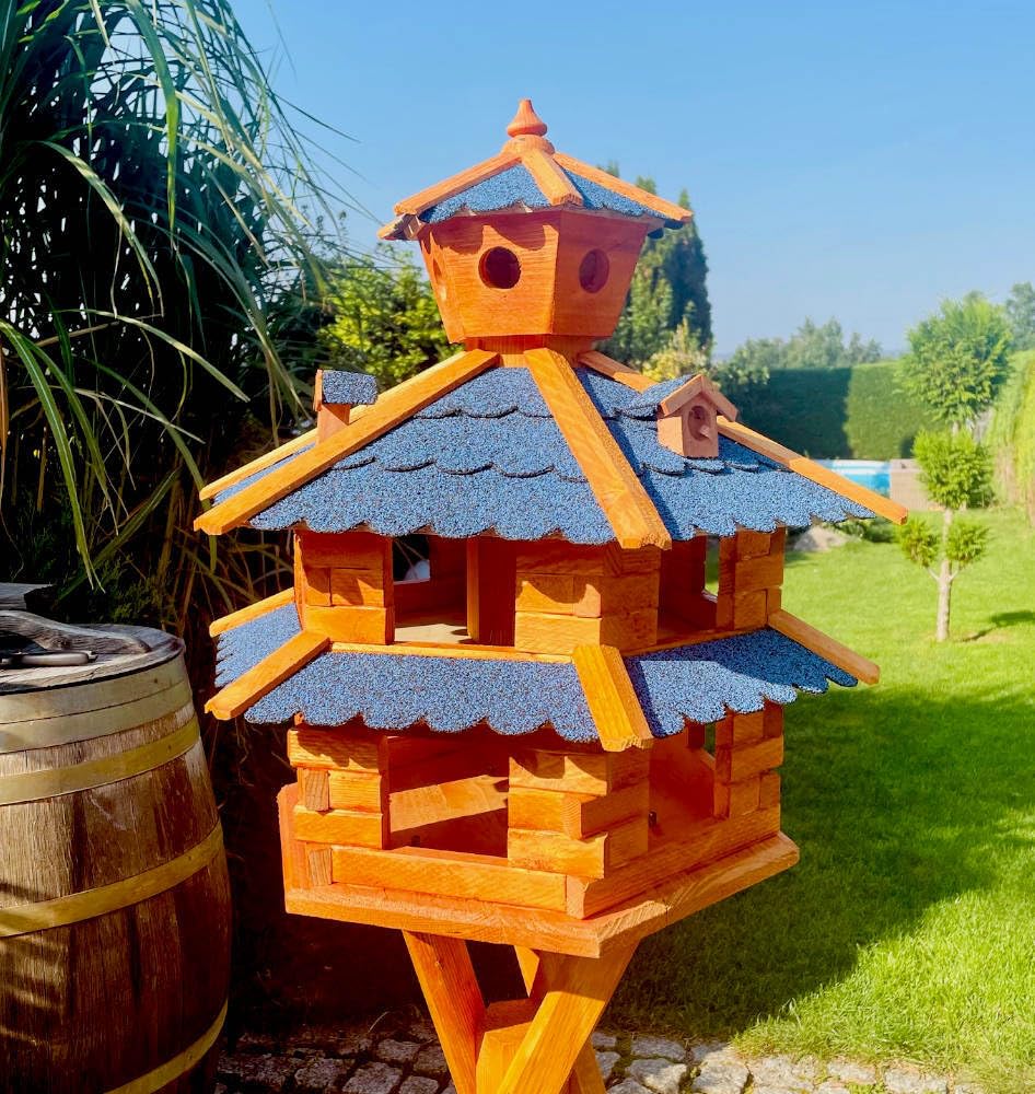 Villa para pájaros resistente a la intemperie, de L a XXL, comedero, con o sin soporte, en color marrón con rojo, verde o azul, para jardín y balcón (tamaño XXL, sin soporte, azul – marrón)