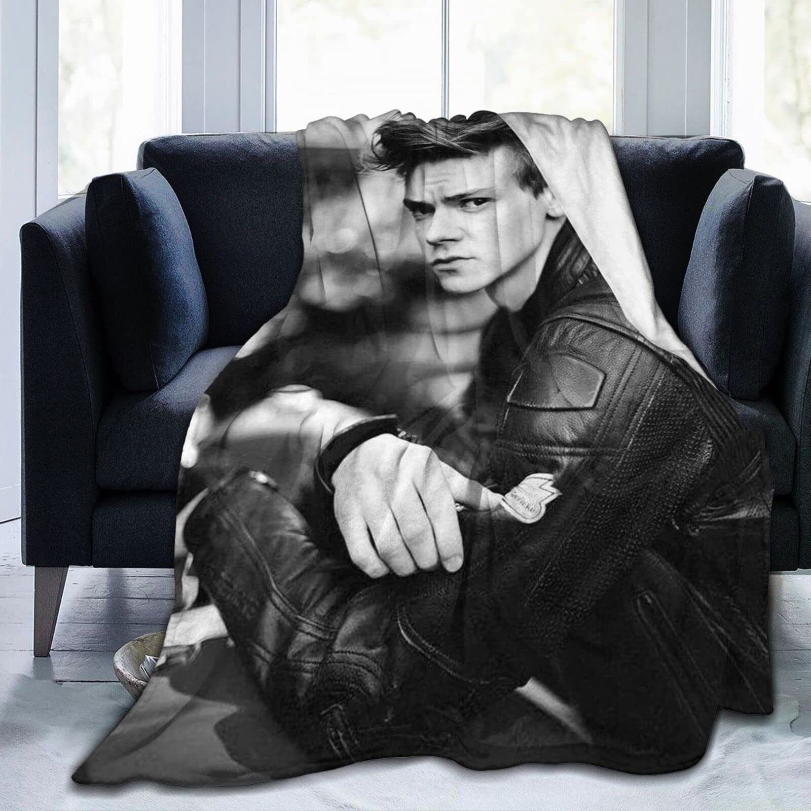 YINGD Thomas Brodie Sangster Blanket 3D Print Flannel Blanket Collage Blanket Anti Pilling Bed Blanket for Adults Kids for Bedroom Sofa Decoration 150x125cm
