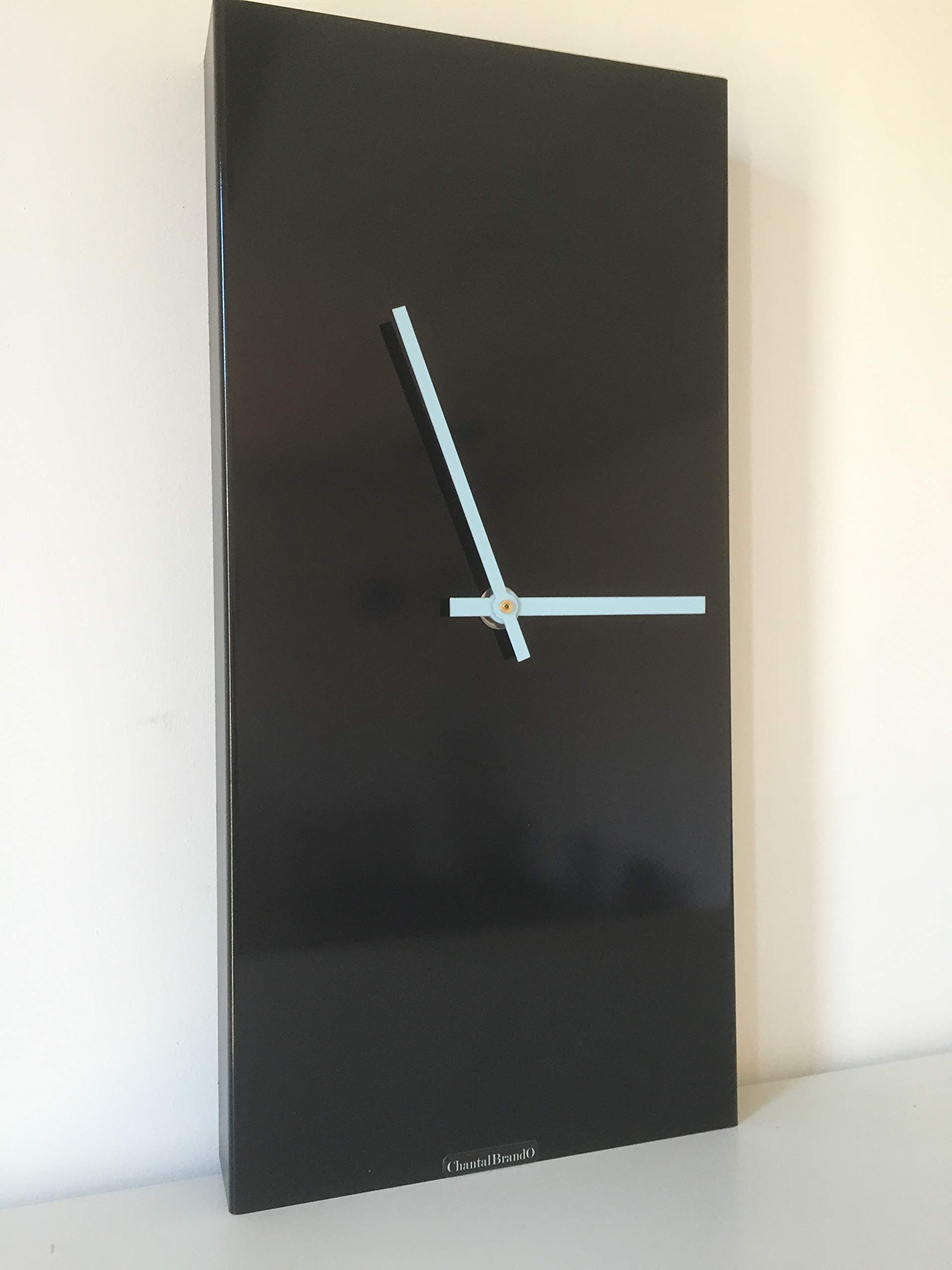 Horloge murale Black Beauty silencieuse grand format en métal noir