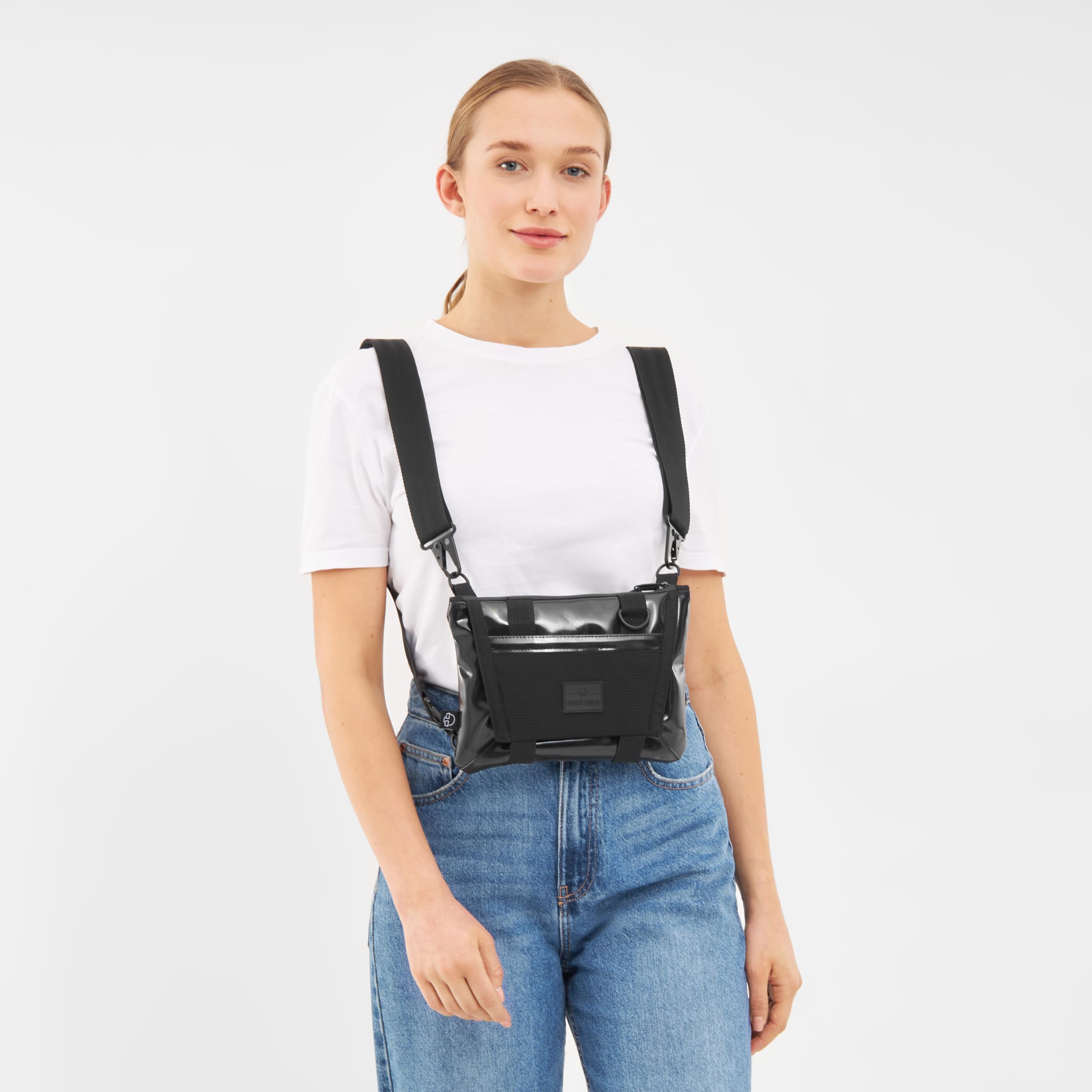 Johnny Urban Bolsa Pecho Hombres y Mujeres - Avery - 2-en-1 Bolso Bandolera y Riñonera Tactica - Bolsa Sacoche Pequeña para Ciudad, Bicicleta, Viajes, Festivales - Repelente al Agua