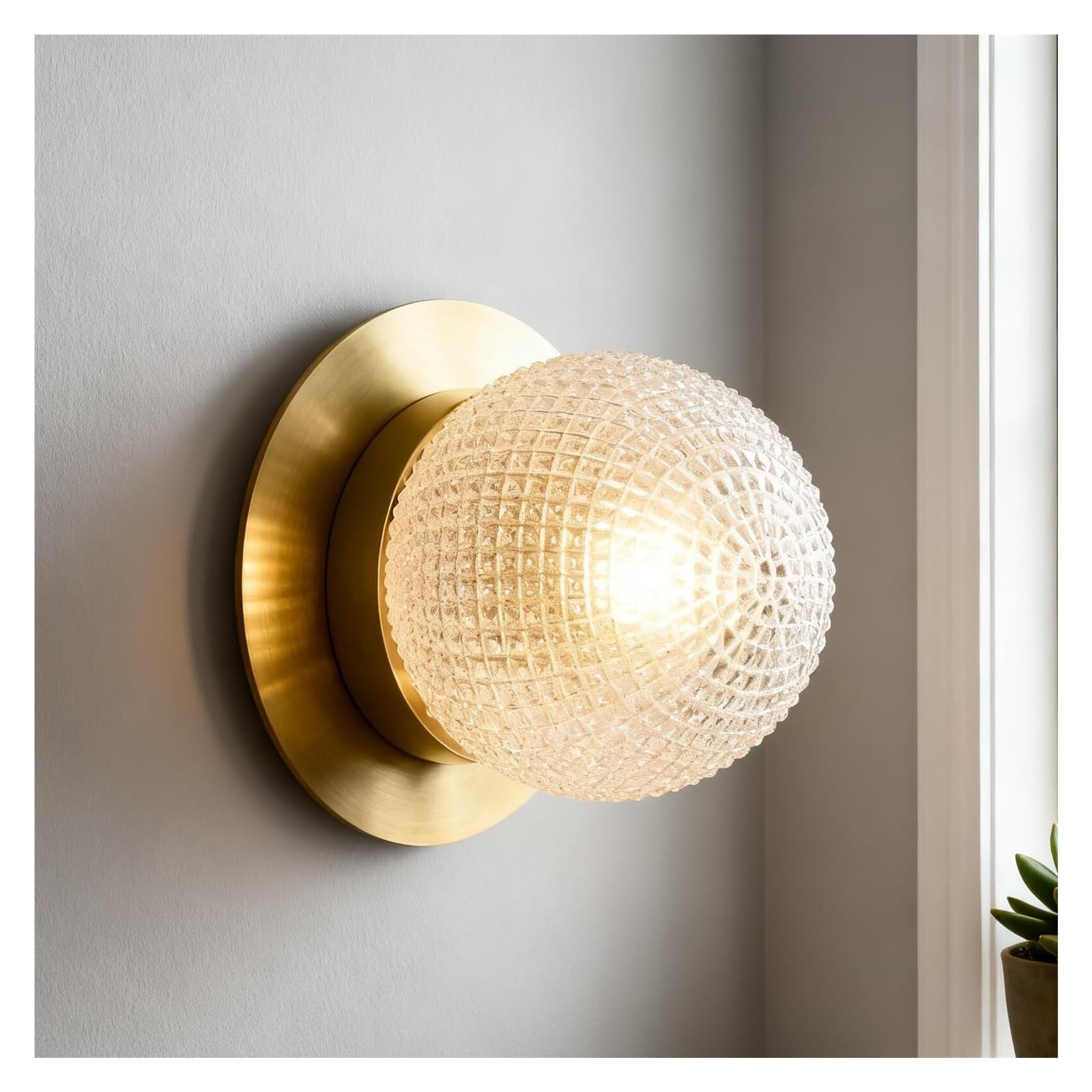 SXFSDOU Glass Globe Wall Lamp, Elegant Brass Sconce, Retro Textured Lampshade for Vanity Light, Ideal Bedroom, Bathroom, and Hallway Lighting