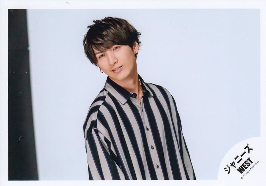 Amazon.co.jp: ジャニーズWEST 公式生写真 （藤井流星）WA00306 : おもちゃ